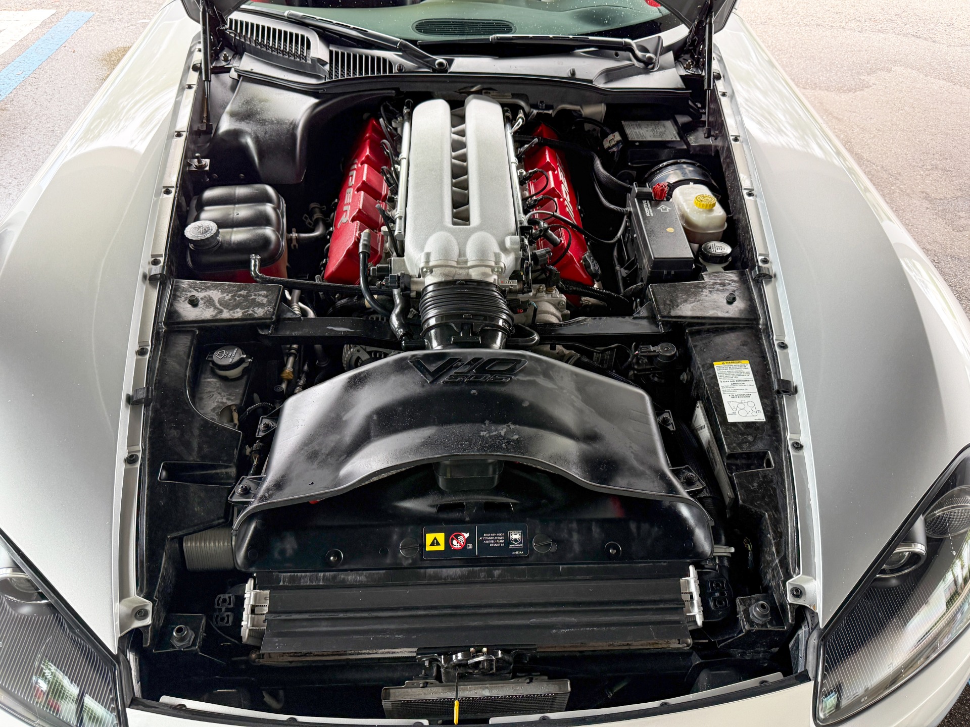 Used-2005-Dodge-Viper-SRT-10