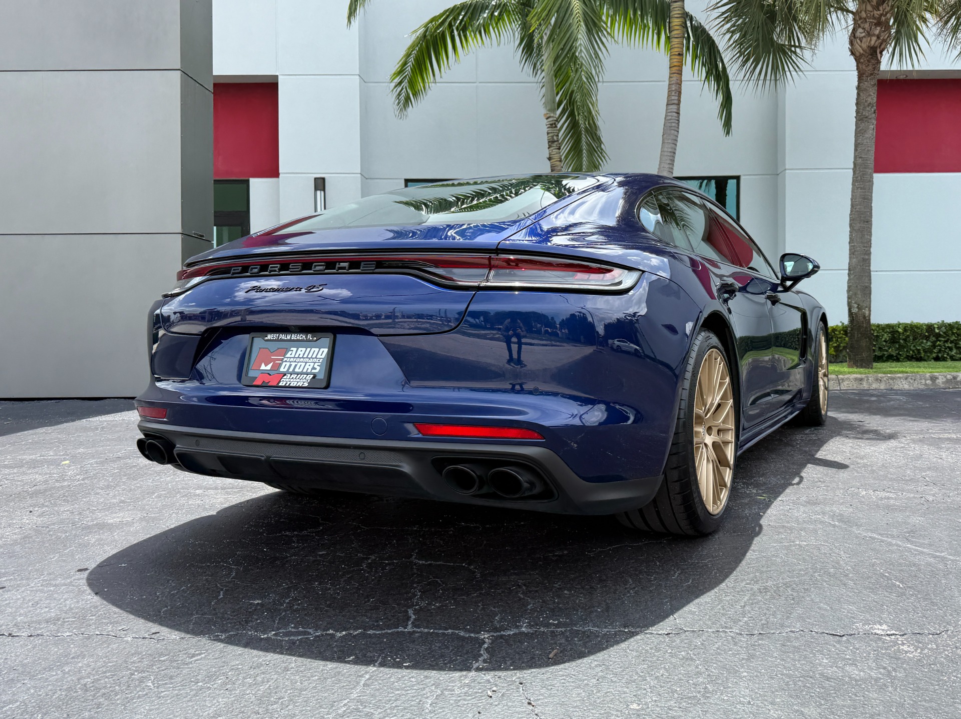 Used-2022-Porsche-Panamera-4S