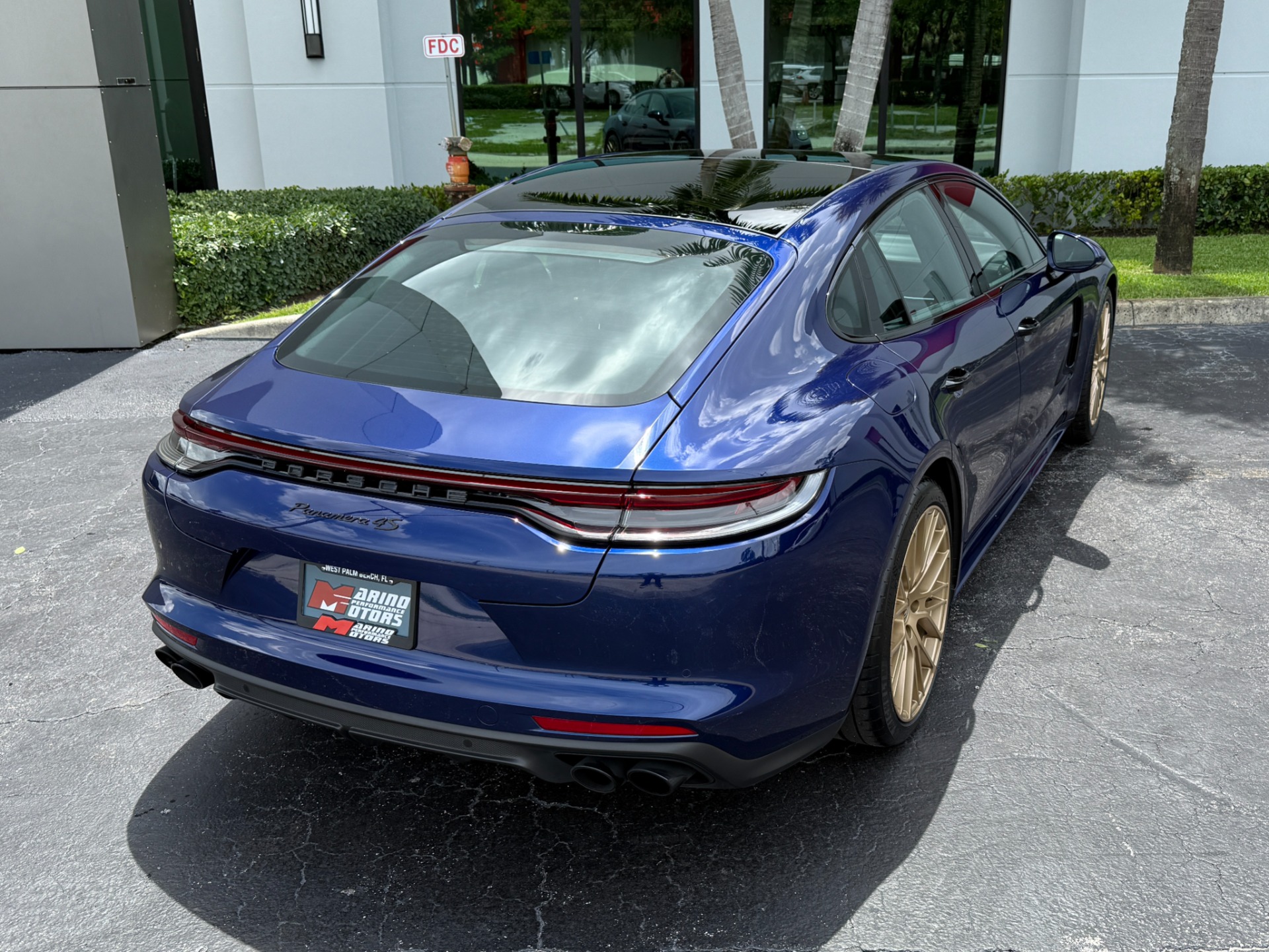 Used-2022-Porsche-Panamera-4S