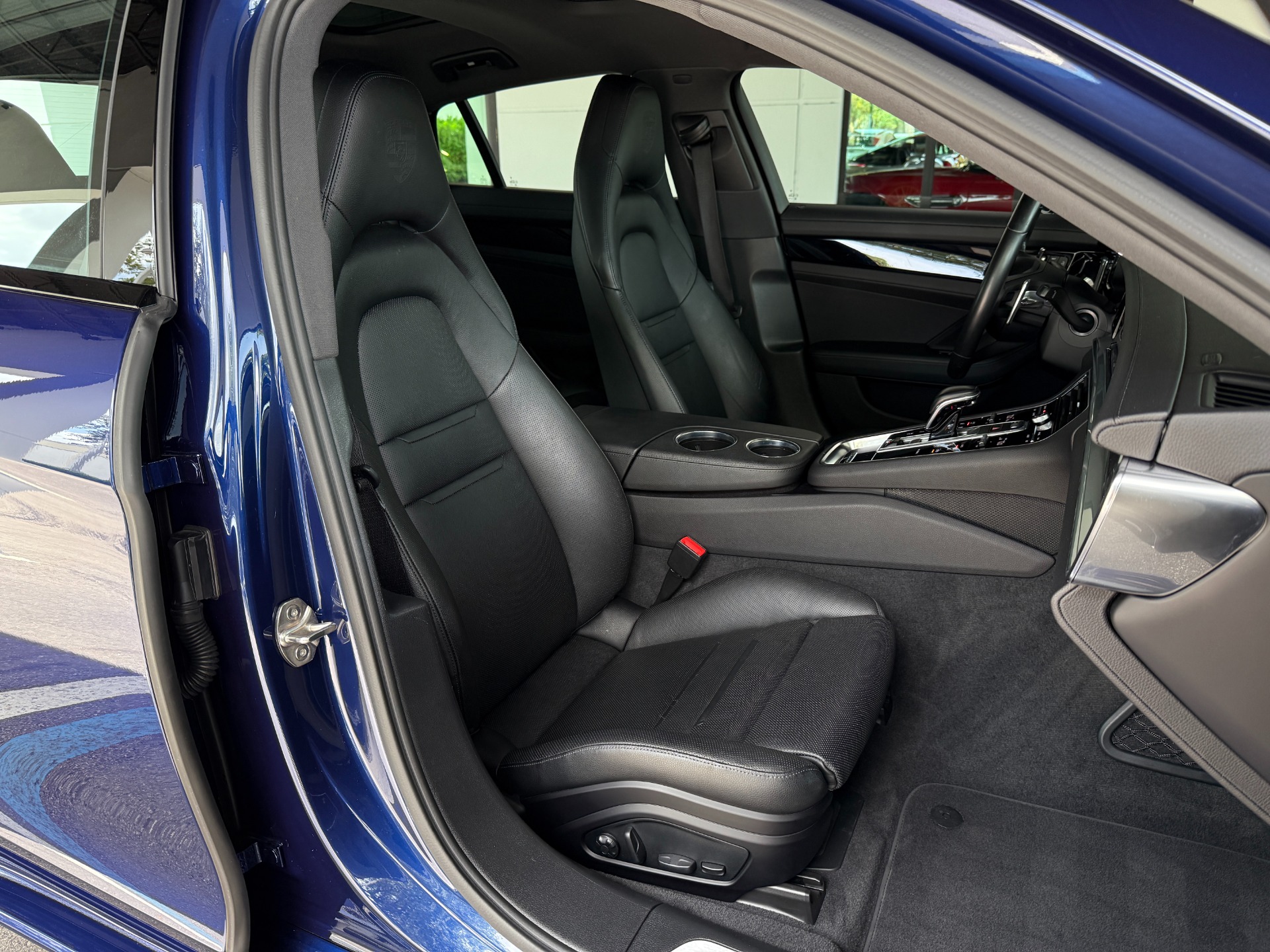 Used-2022-Porsche-Panamera-4S