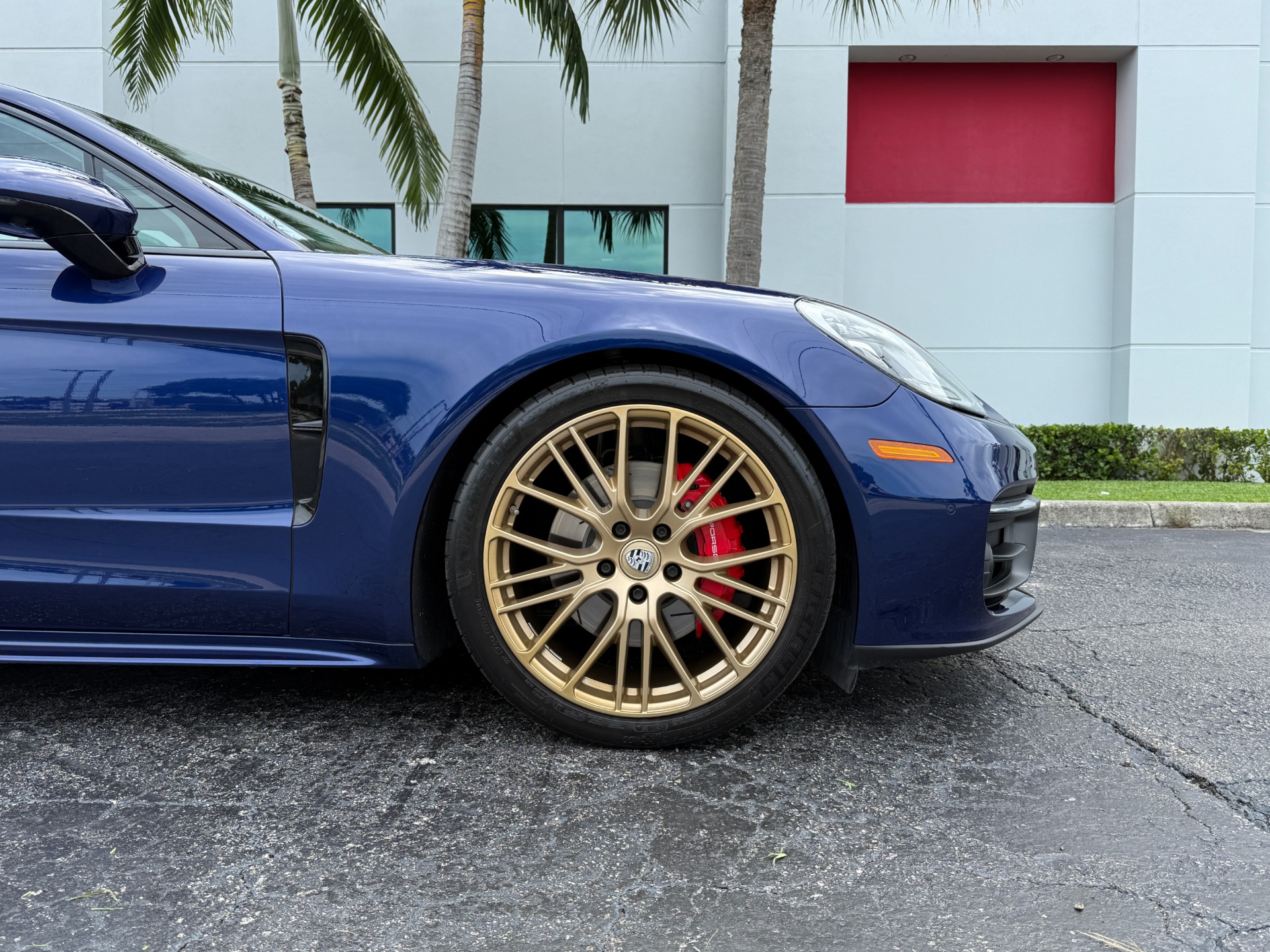 Used-2022-Porsche-Panamera-4S