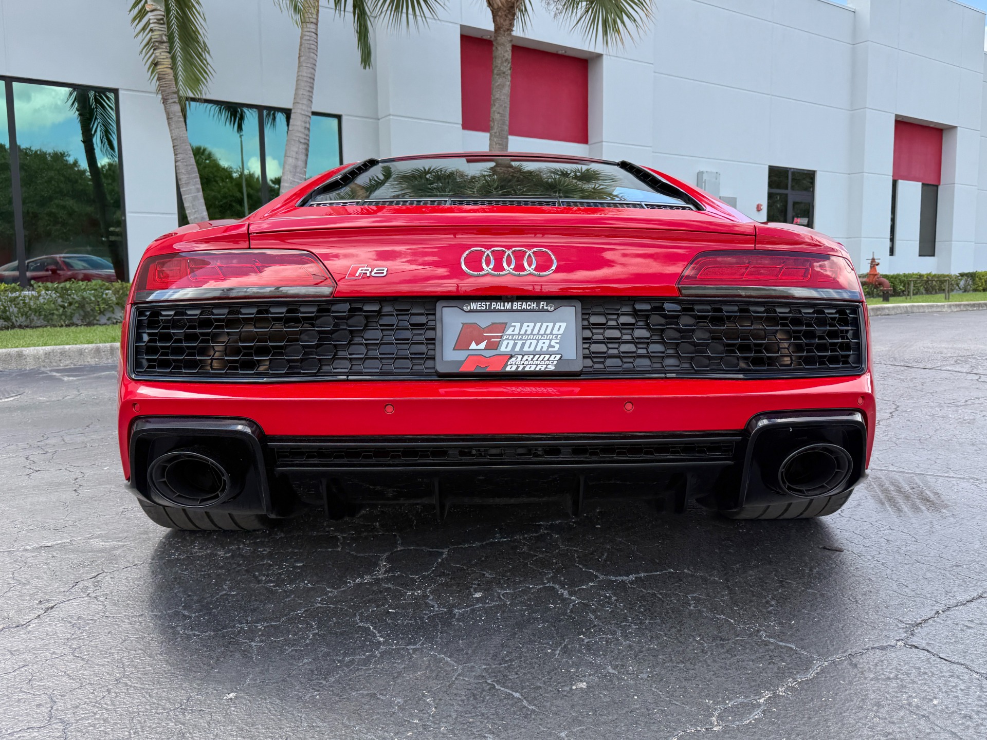 Used-2023-Audi-R8-52-V10-performance