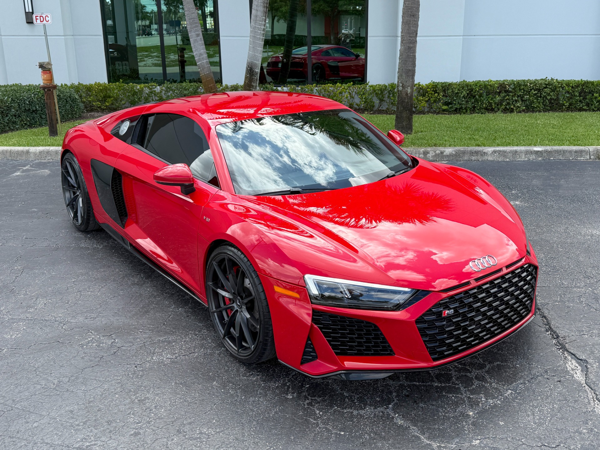 Used-2023-Audi-R8-52-V10-performance