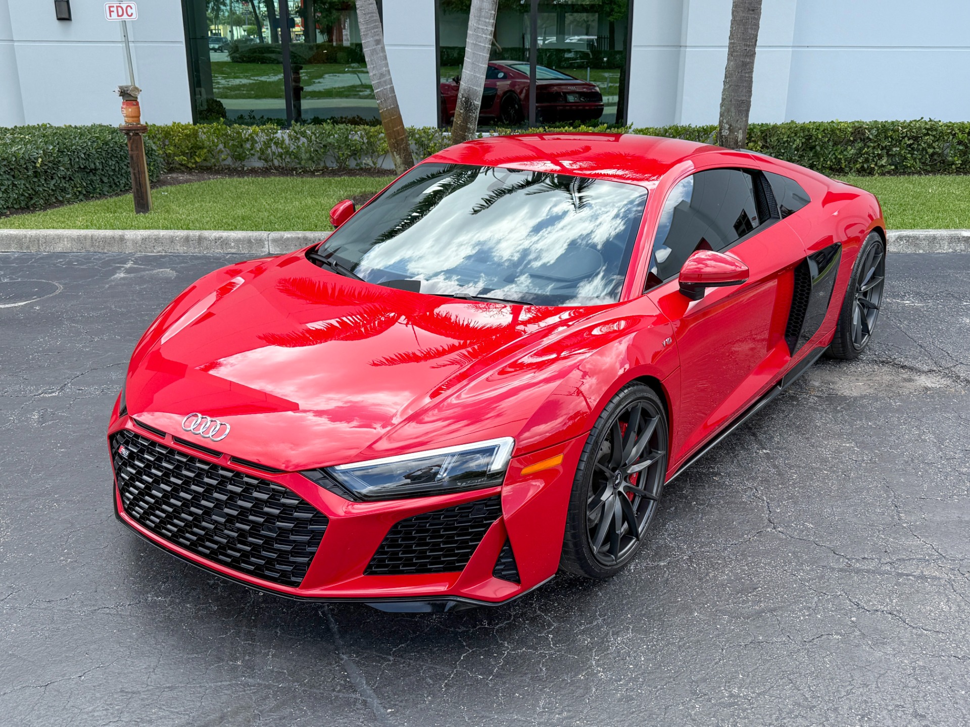 Used-2023-Audi-R8-52-V10-performance