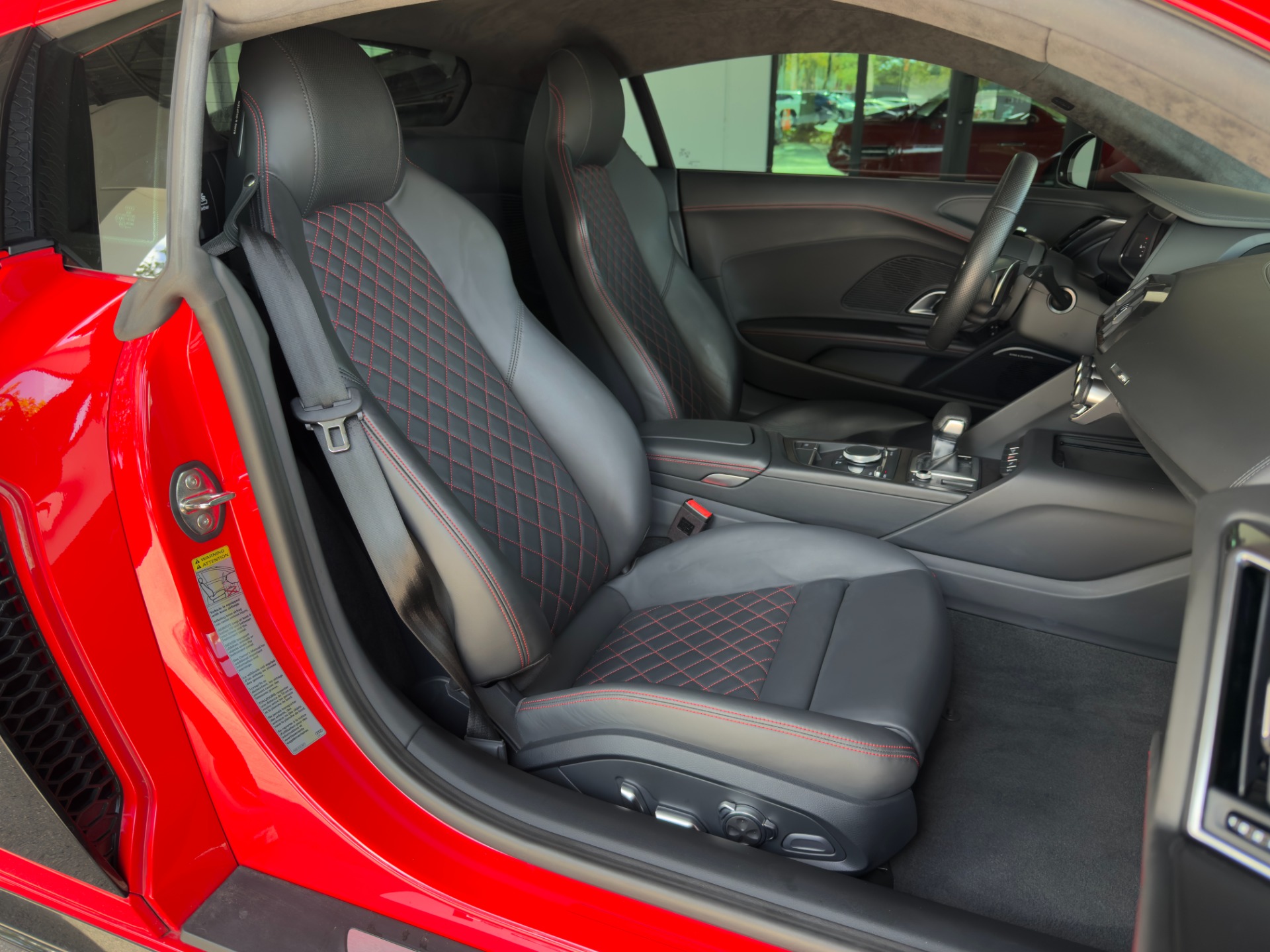 Used-2023-Audi-R8-52-V10-performance