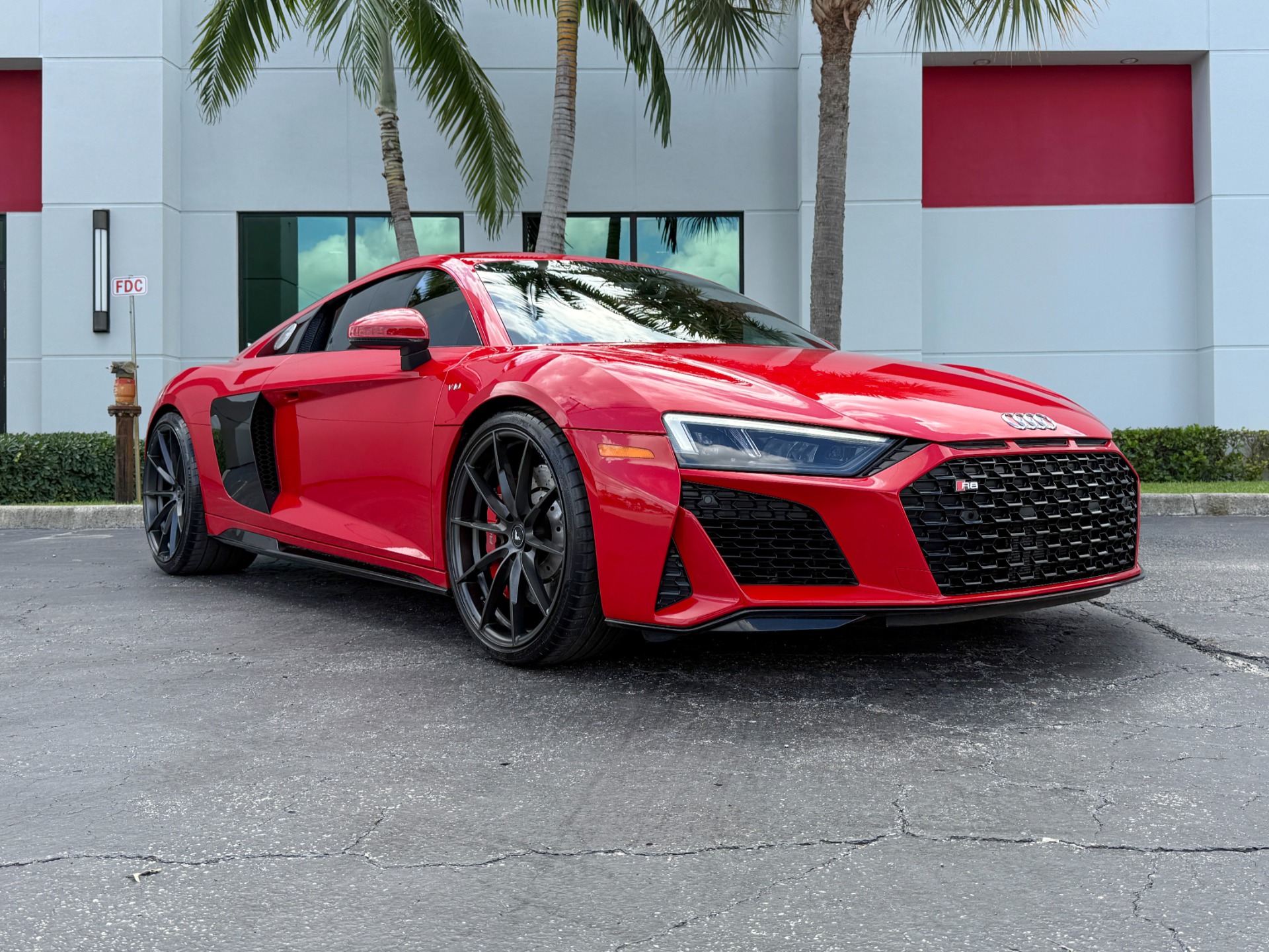 Used-2023-Audi-R8-52-V10-performance