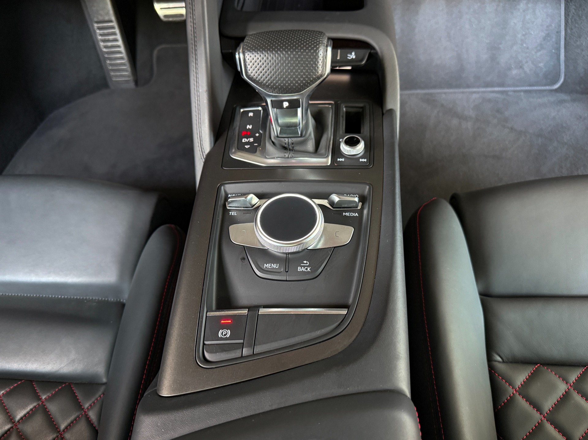 Used-2023-Audi-R8-52-V10-performance