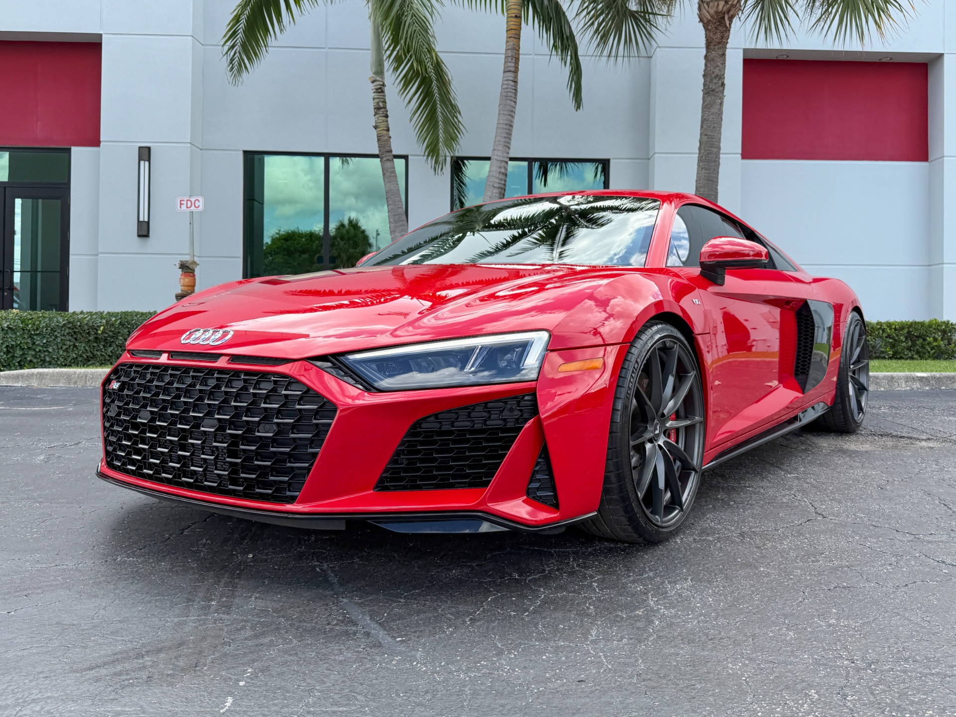 Used-2023-Audi-R8-52-V10-performance