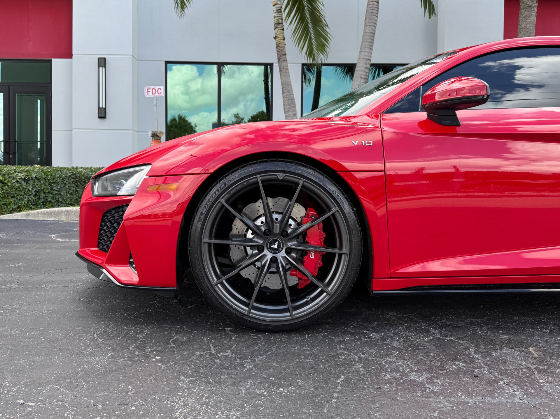 Used-2023-Audi-R8-52-V10-performance