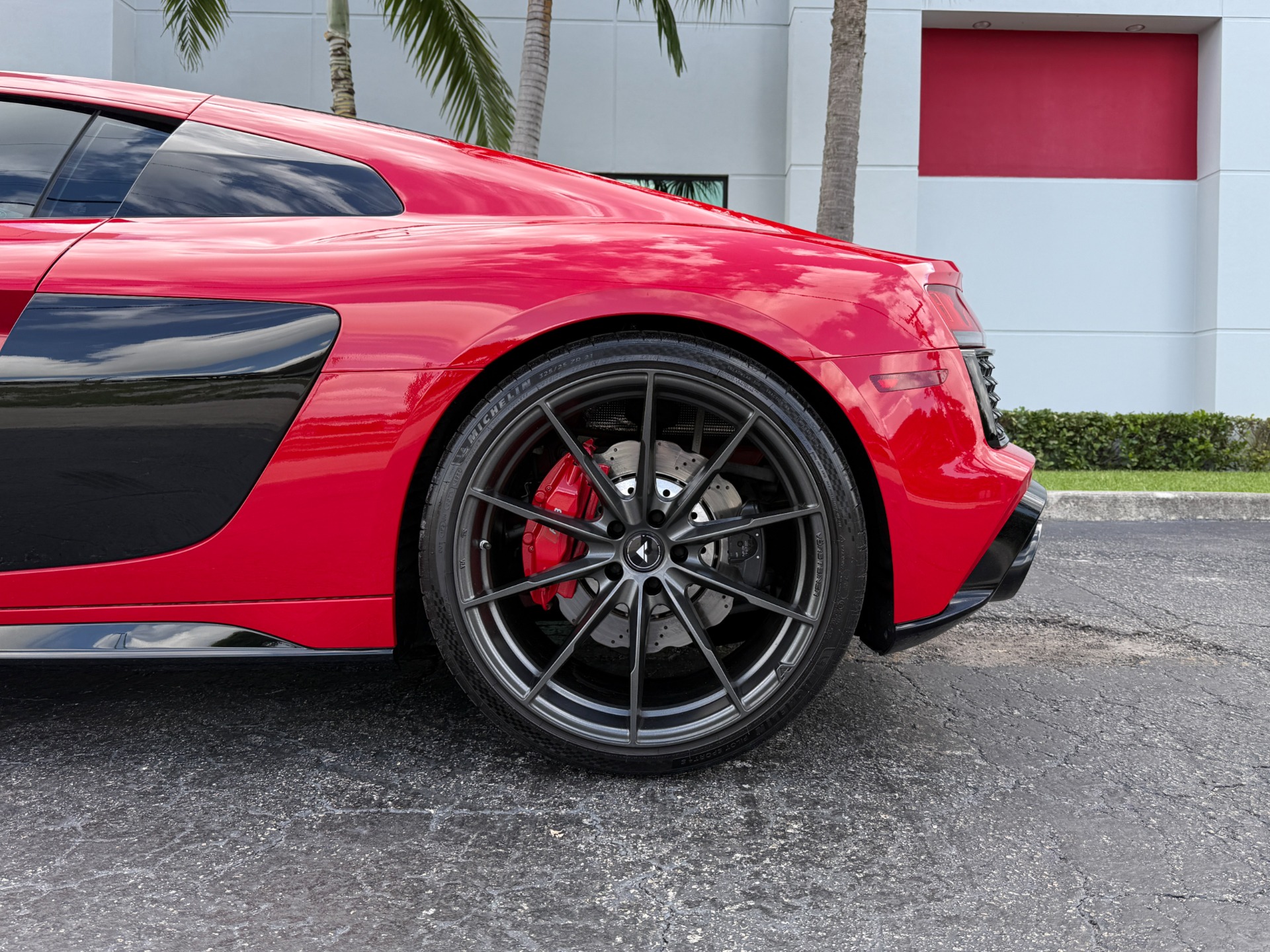Used-2023-Audi-R8-52-V10-performance