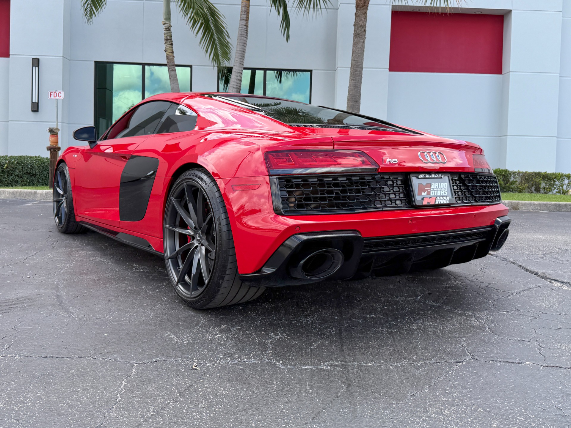 Used-2023-Audi-R8-52-V10-performance