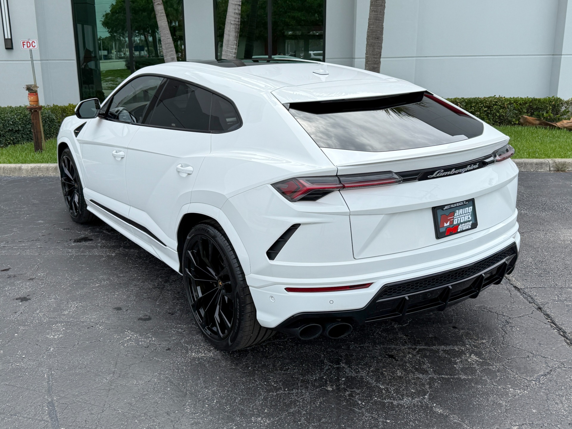 Used-2022-Lamborghini-Urus
