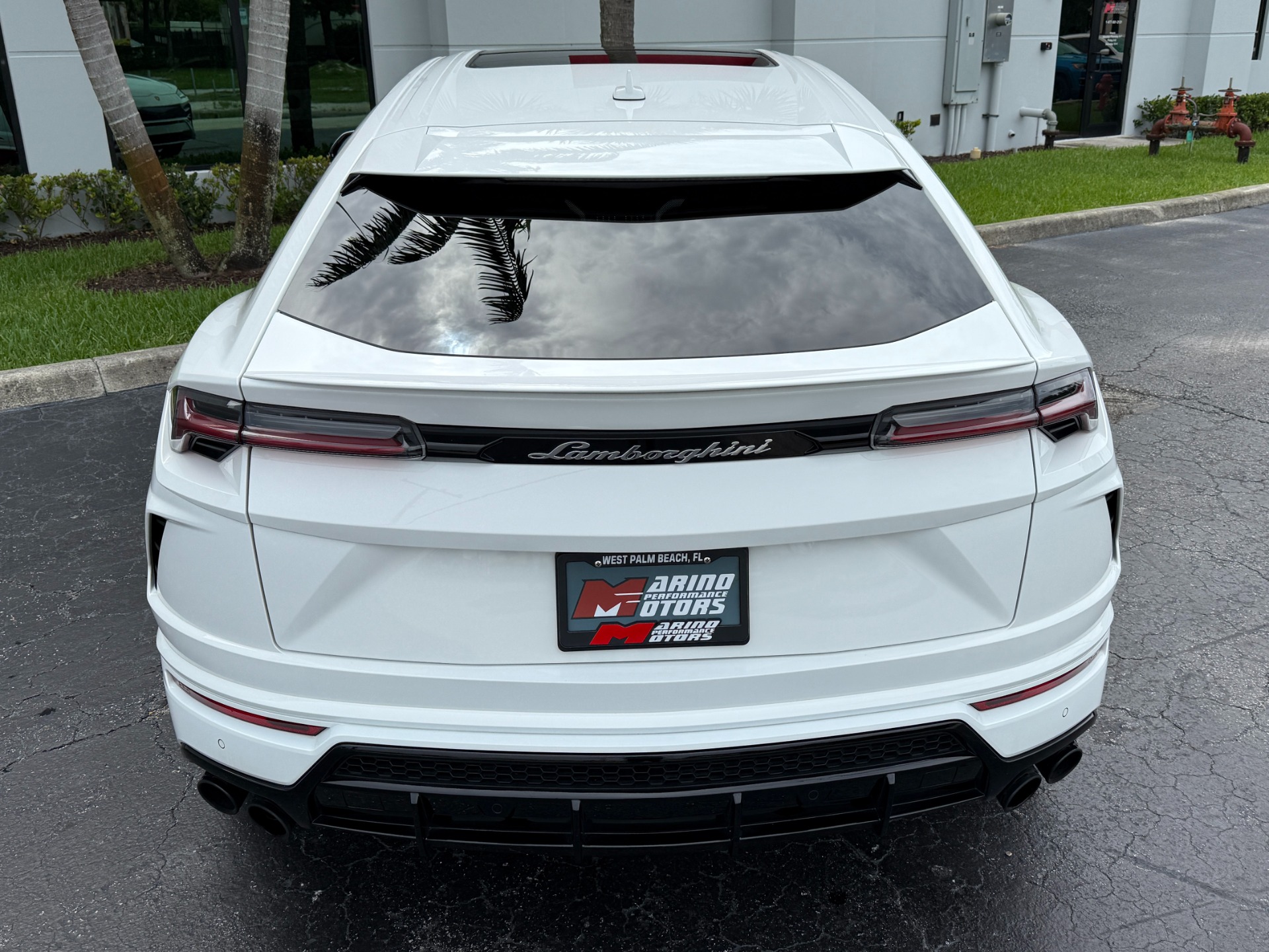Used-2022-Lamborghini-Urus