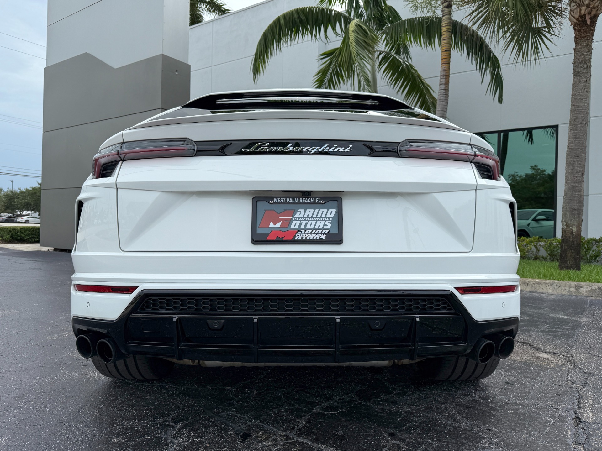 Used-2022-Lamborghini-Urus