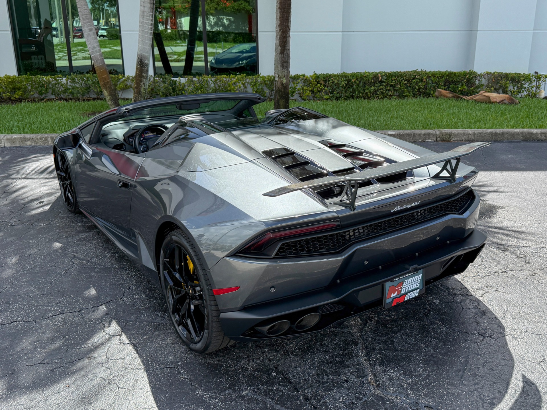 Used-2016-Lamborghini-Huracan-LP-610-4-Spyder