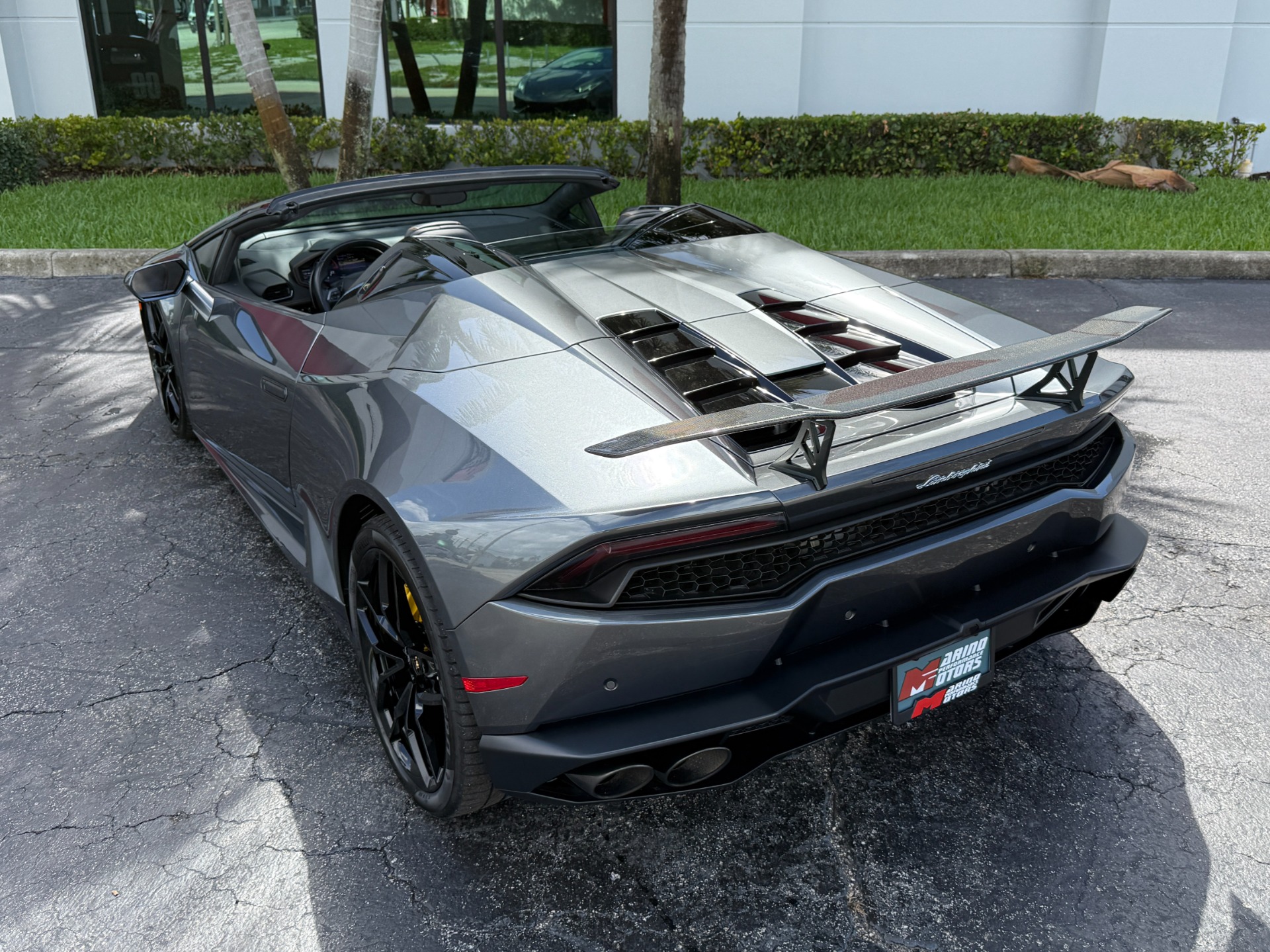 Used-2016-Lamborghini-Huracan-LP-610-4-Spyder