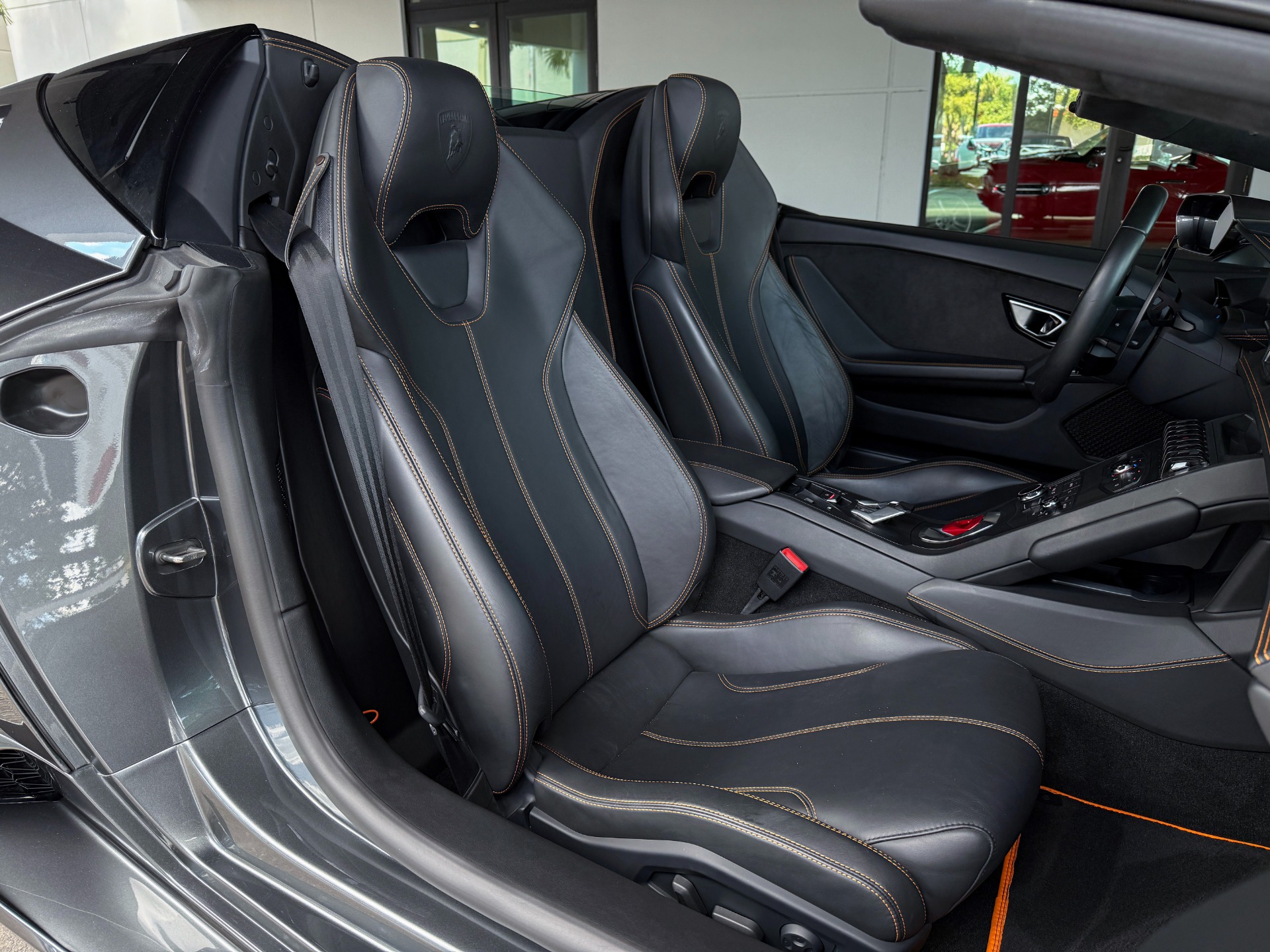 Used-2016-Lamborghini-Huracan-LP-610-4-Spyder