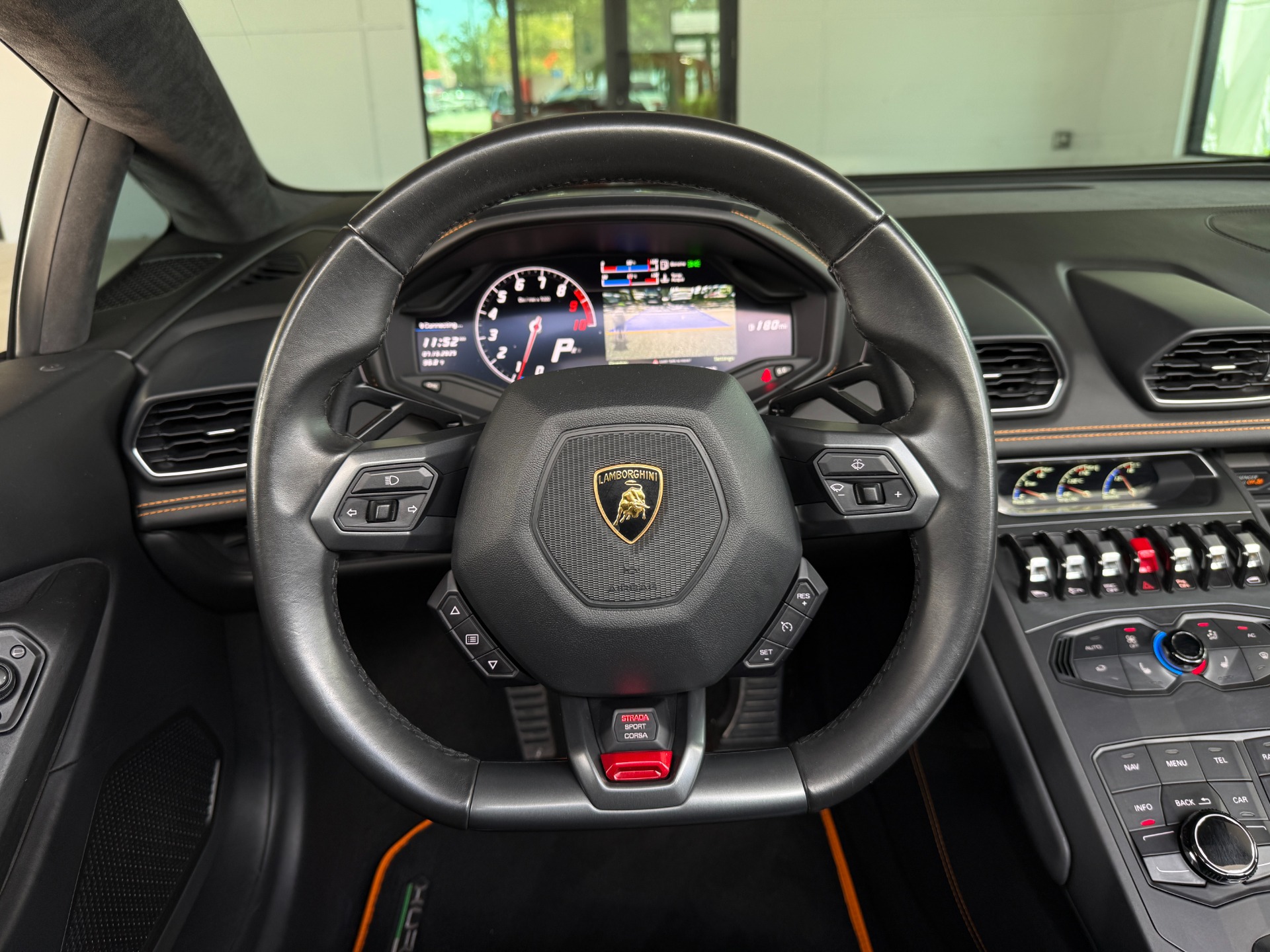 Used-2016-Lamborghini-Huracan-LP-610-4-Spyder