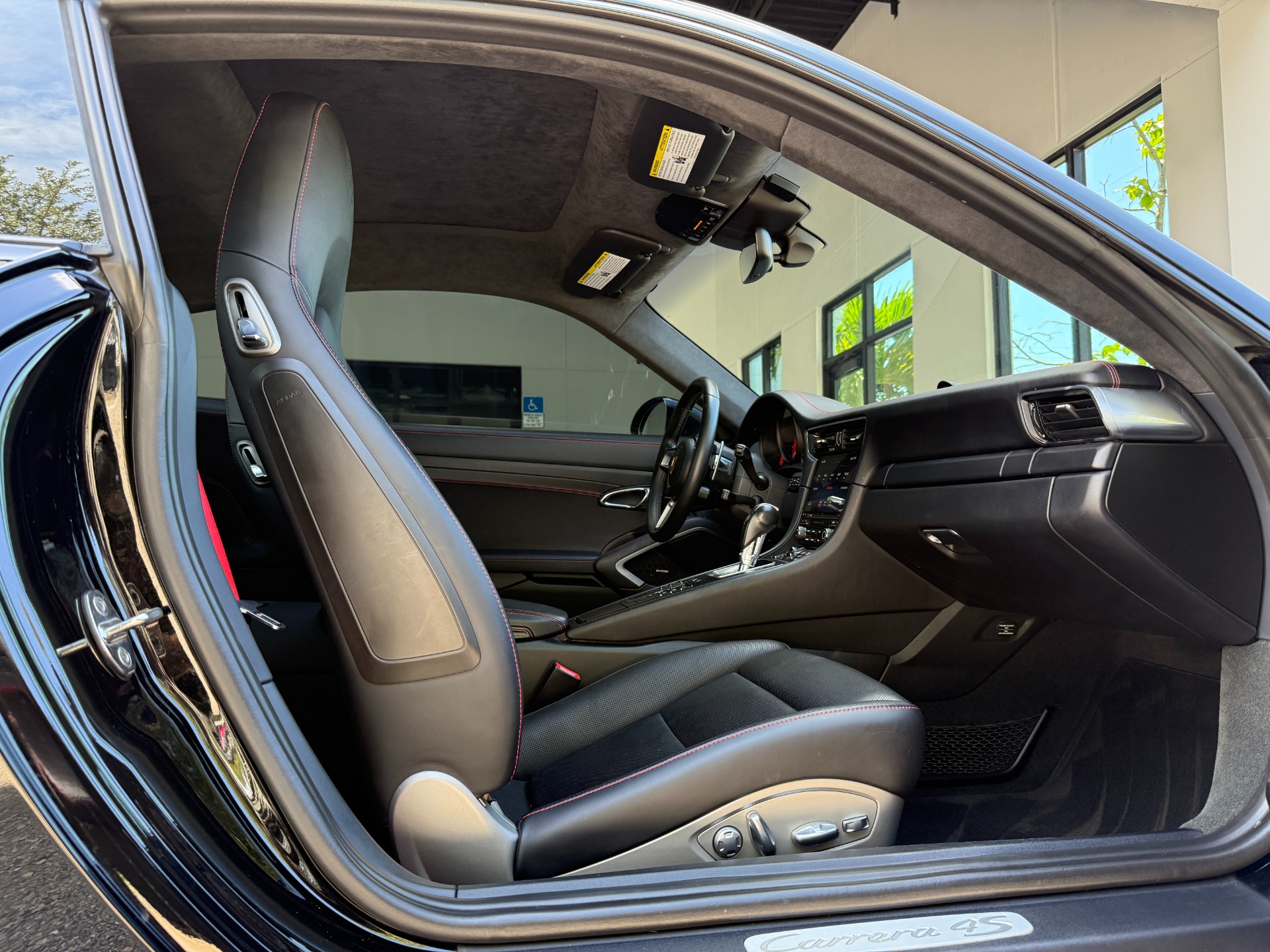 Used-2017-Porsche-911-Carrera-4S