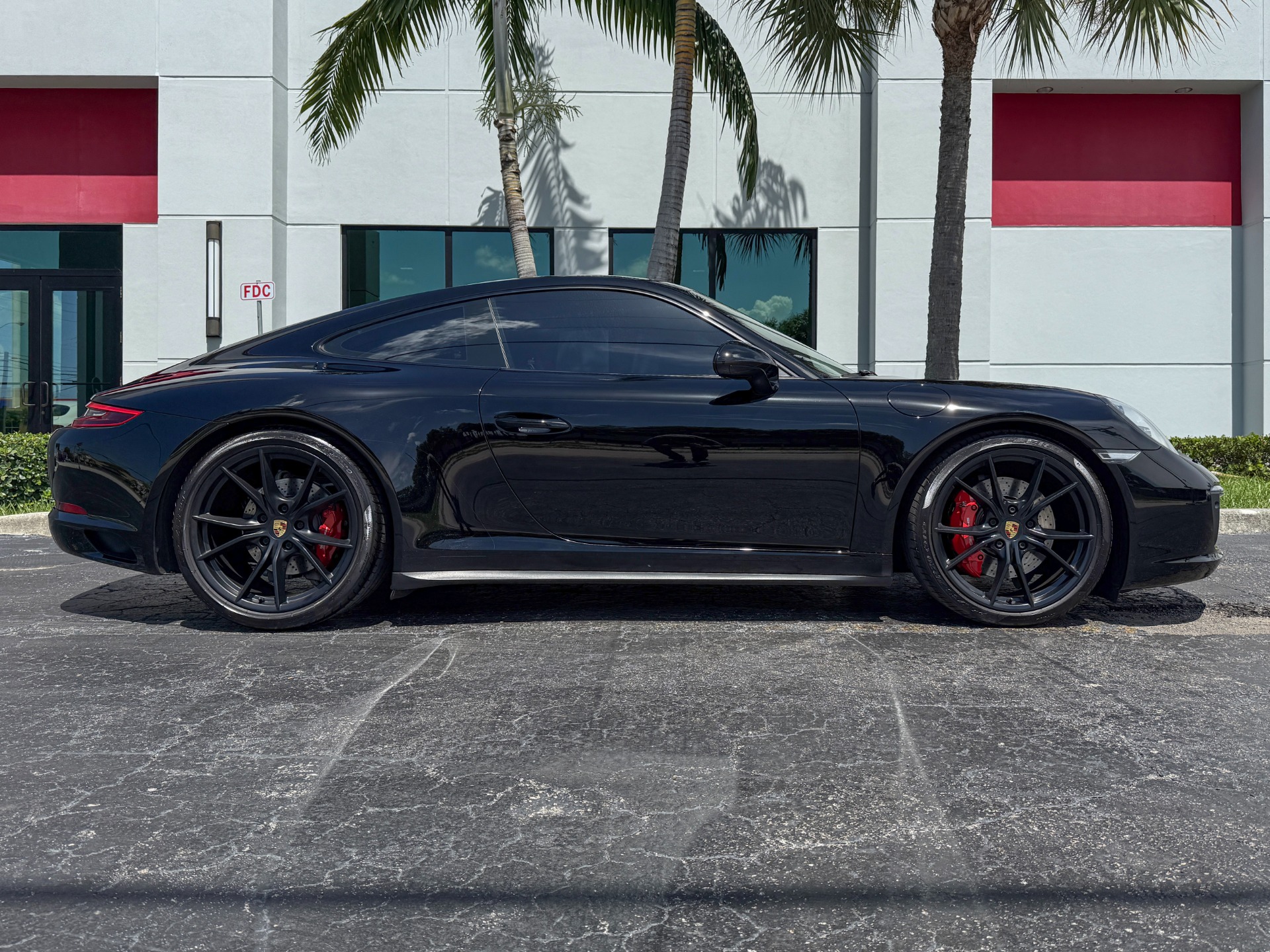 Used-2017-Porsche-911-Carrera-4S