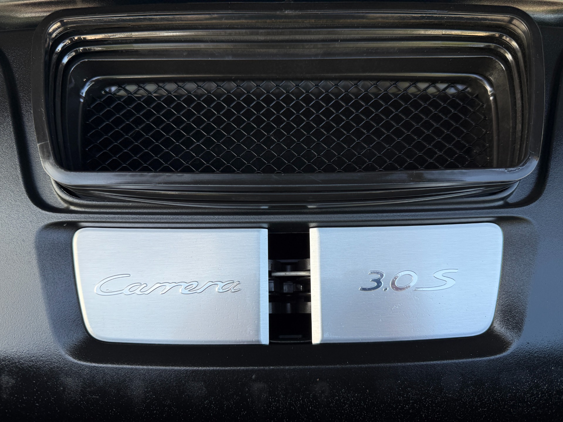Used-2017-Porsche-911-Carrera-4S