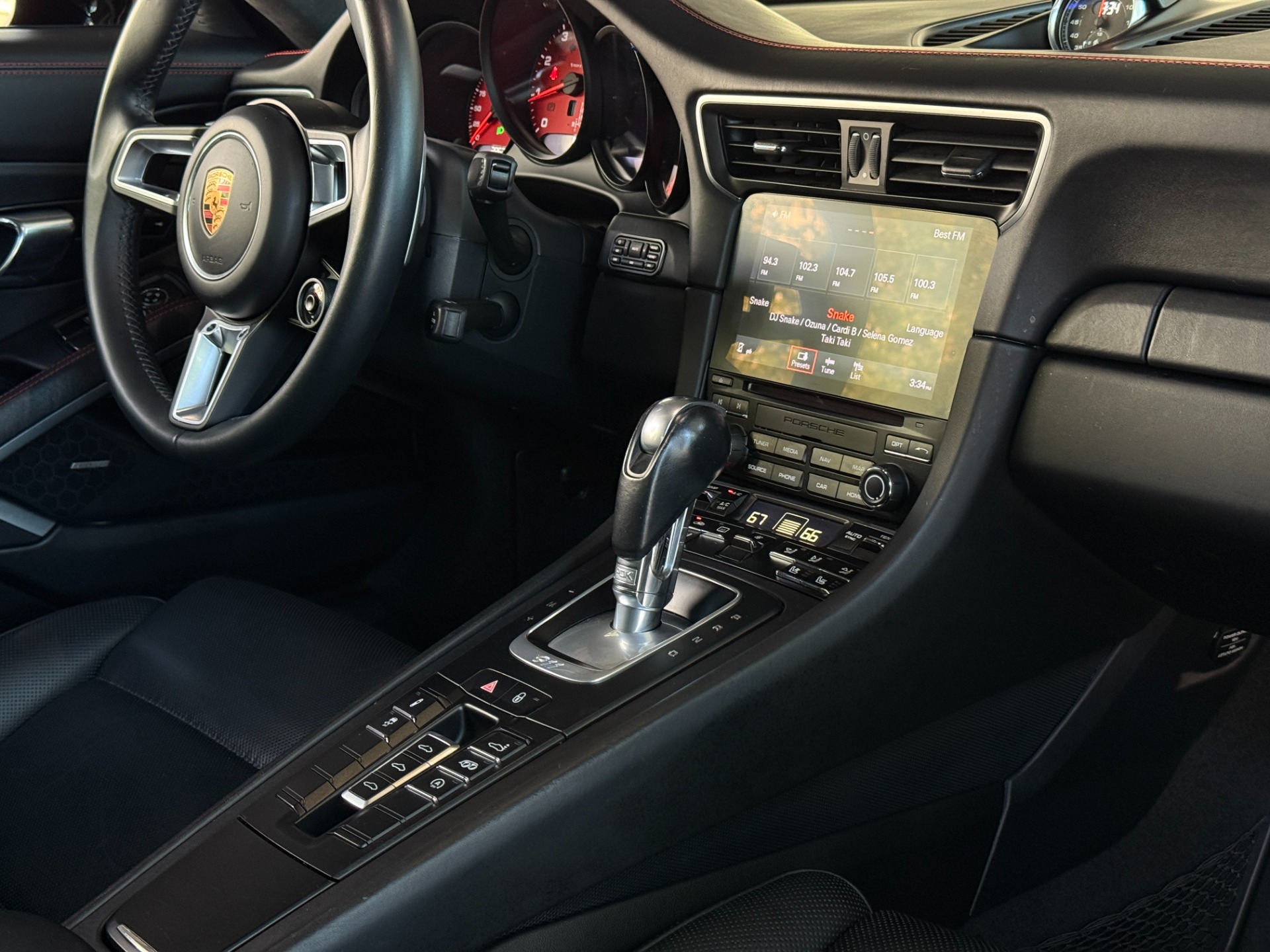 Used-2017-Porsche-911-Carrera-4S
