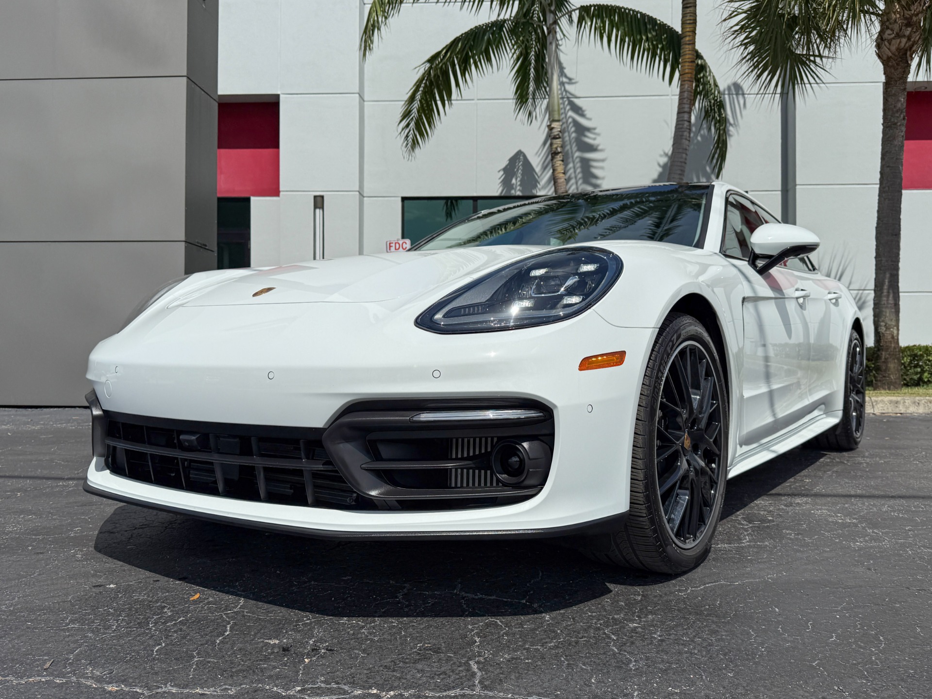Used-2023-Porsche-Panamera-4-Sport-Turismo