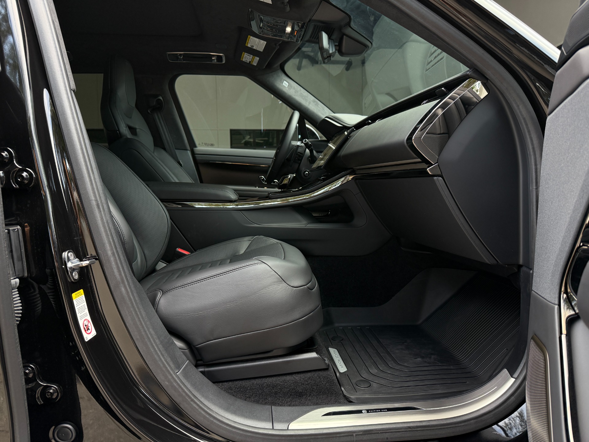 Used-2024-Land-Rover-Range-Rover-Sport-SV-Edition-One-Obsidian-Black