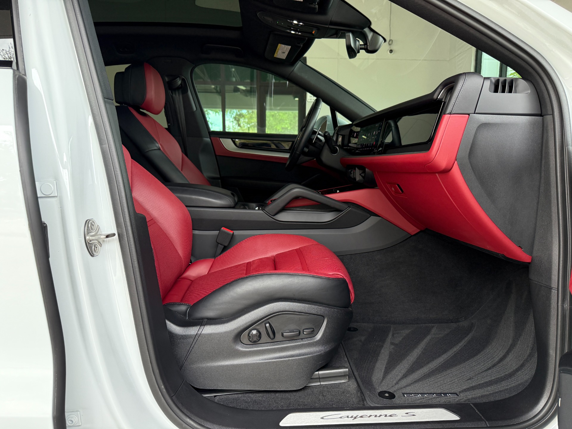 Used-2024-Porsche-Cayenne-S-Coupe