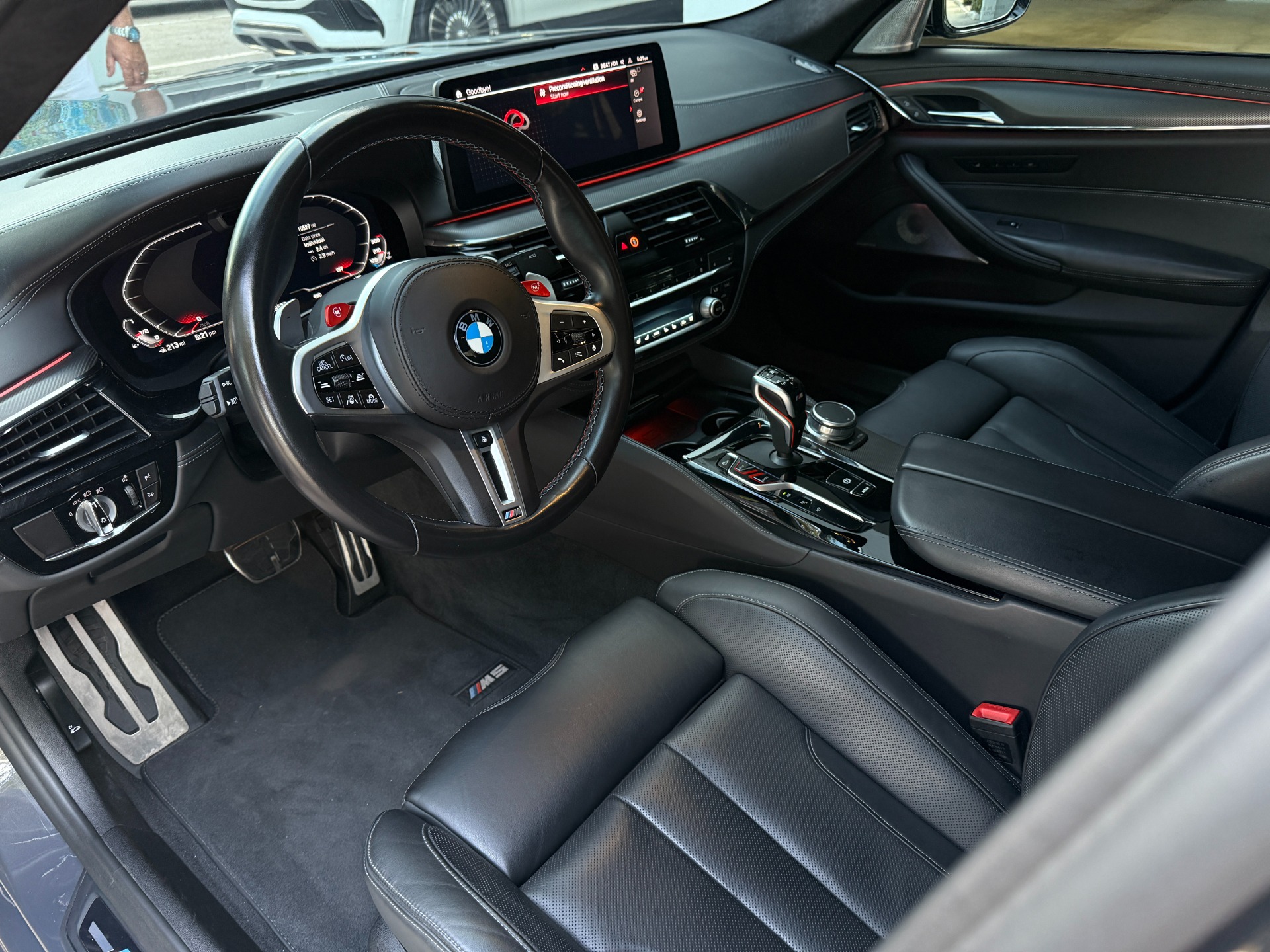 Used-2022-BMW-M5