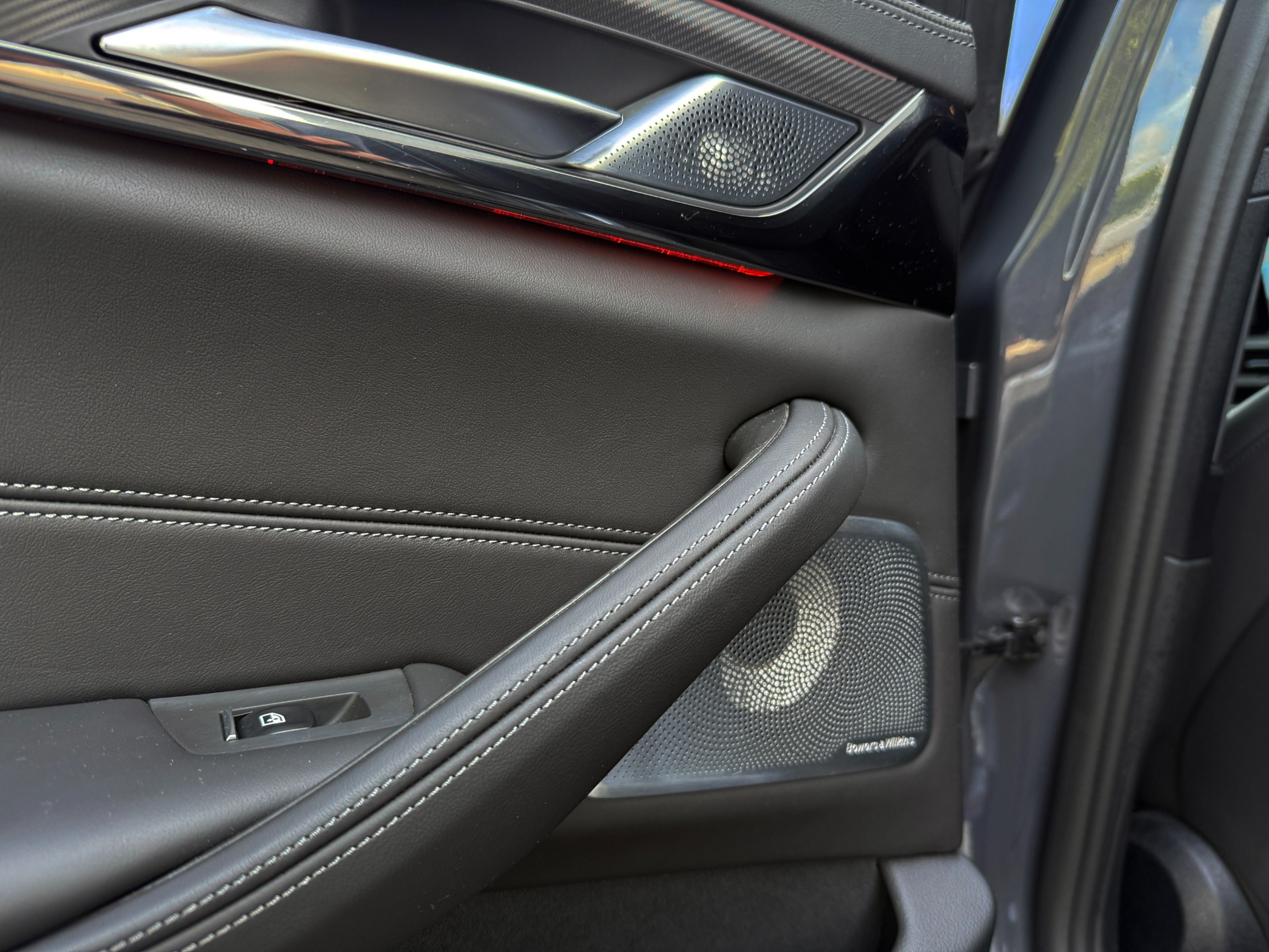 Used-2022-BMW-M5