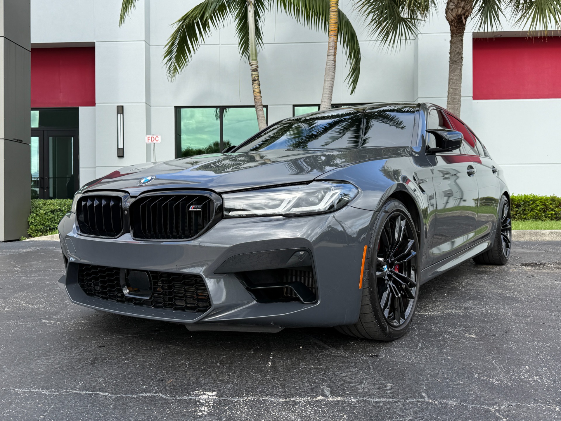 Used-2022-BMW-M5
