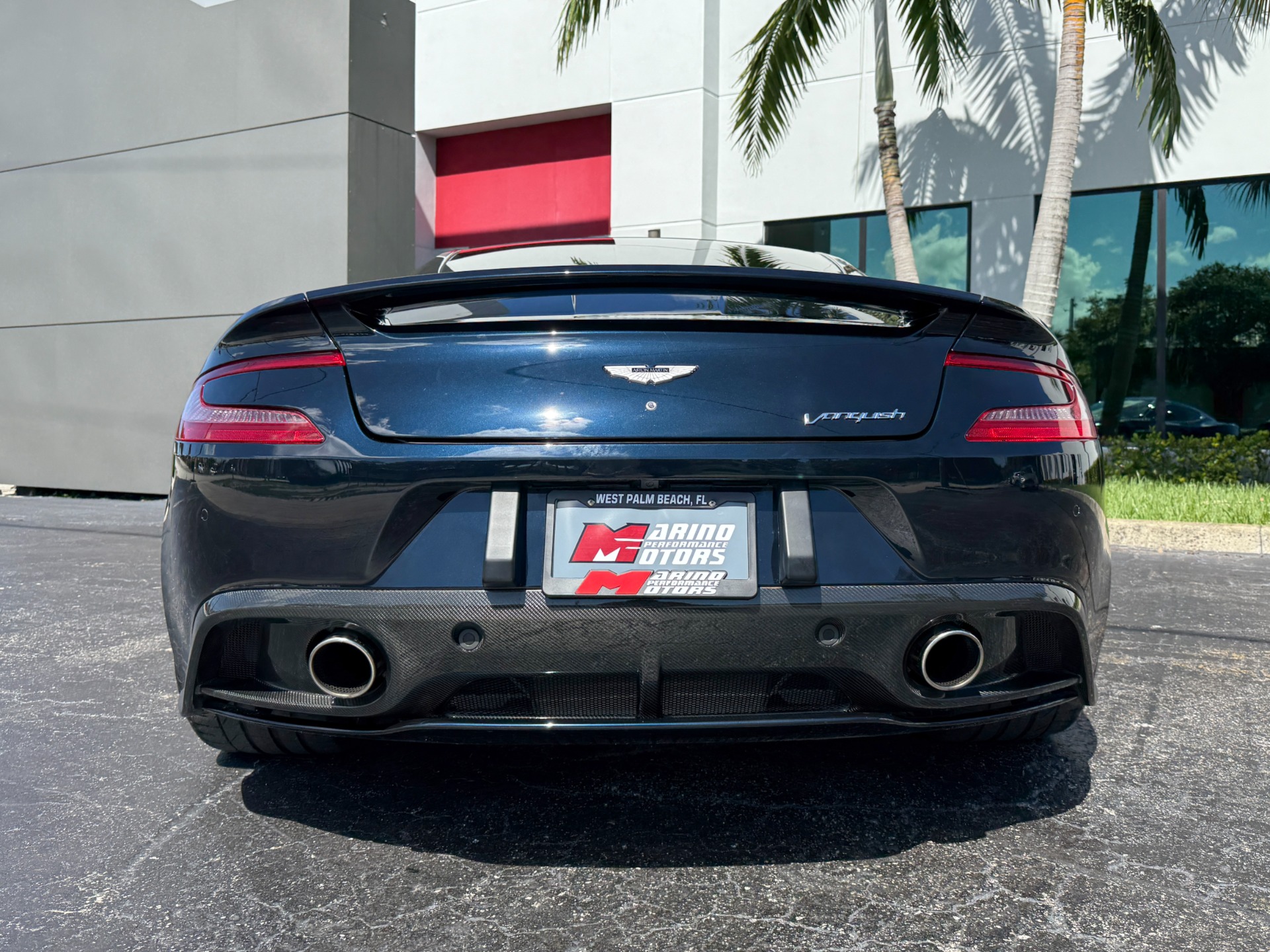 Used-2014-Aston-Martin-Vanquish