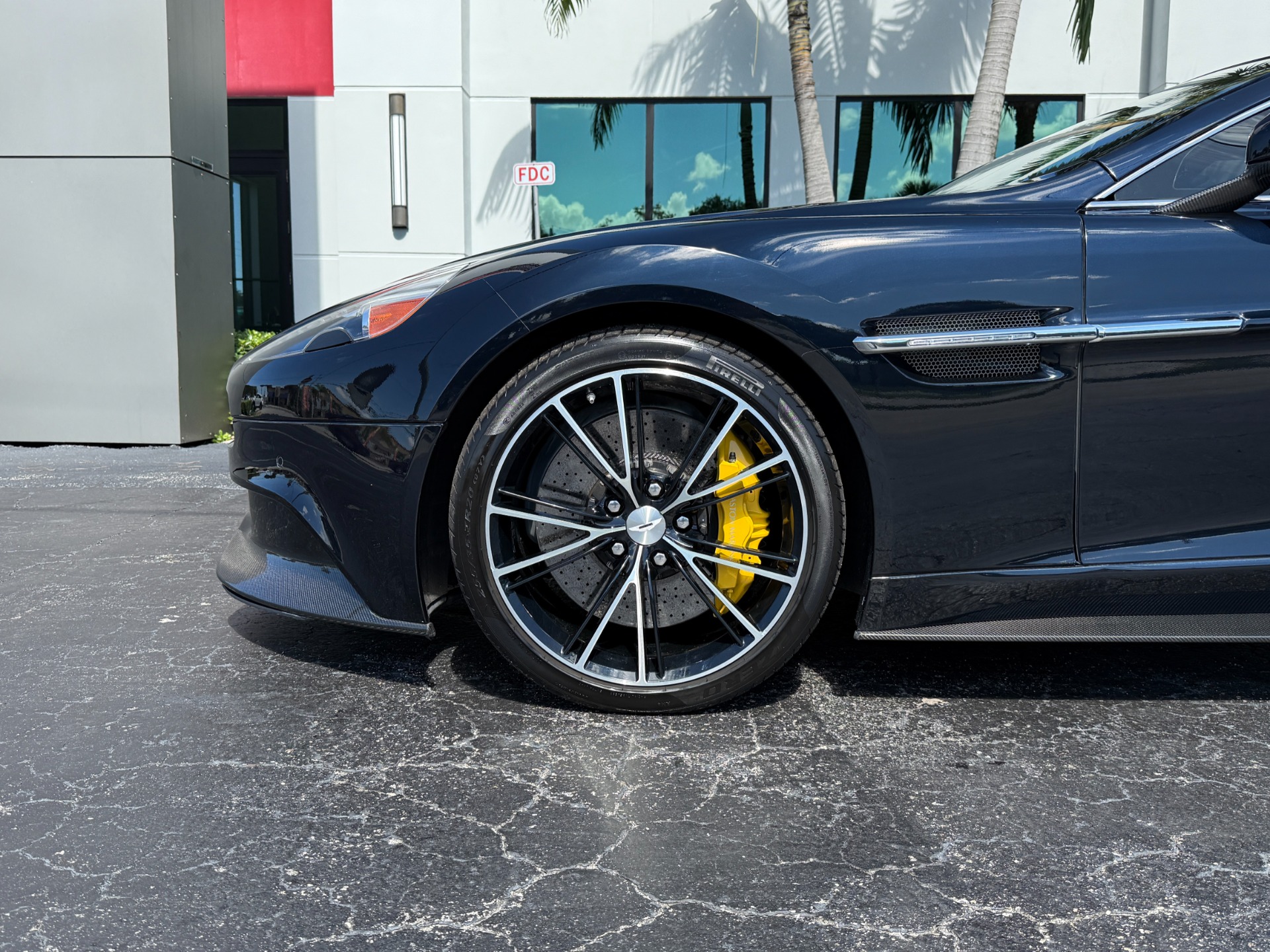 Used-2014-Aston-Martin-Vanquish