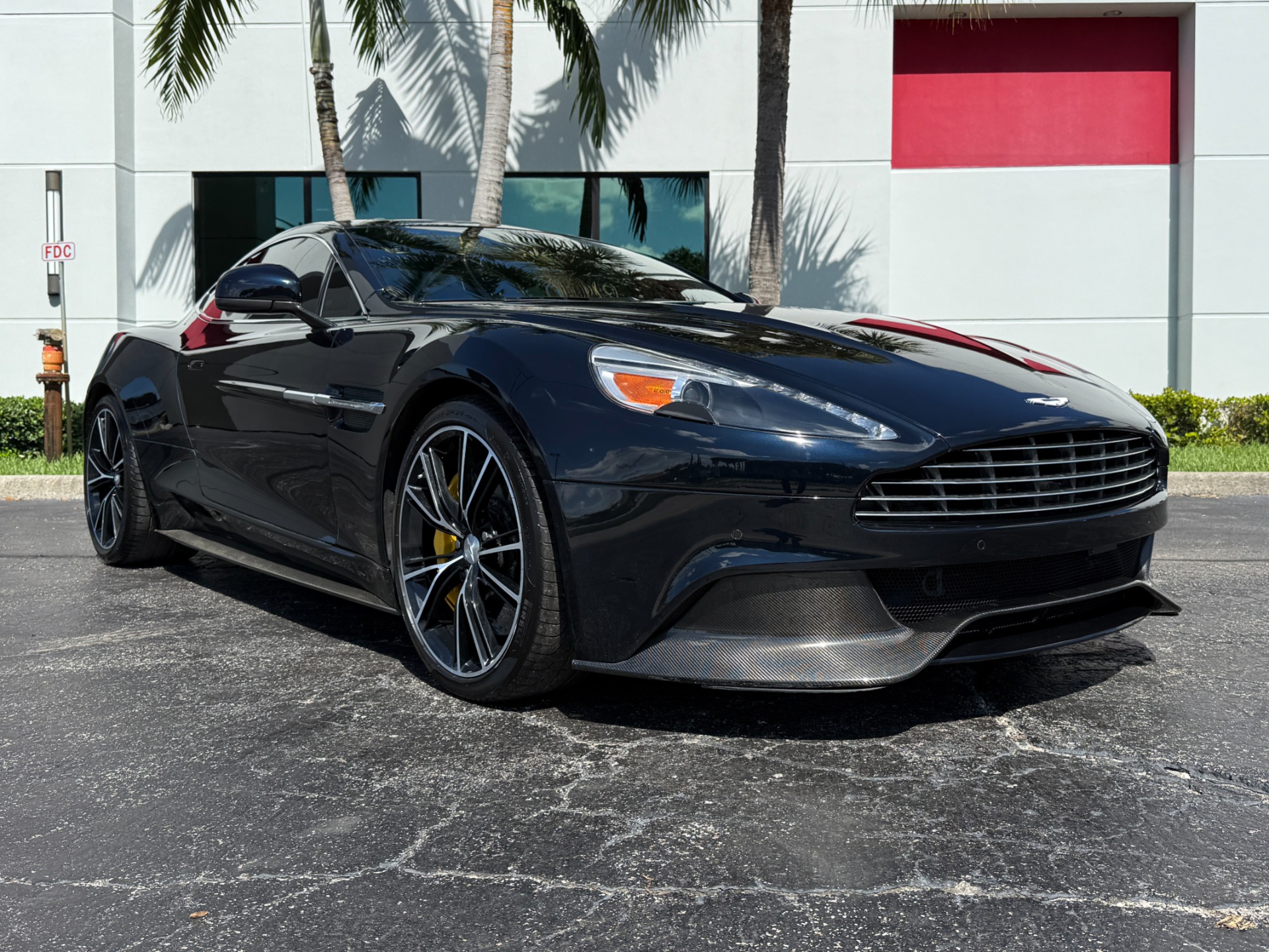 Used-2014-Aston-Martin-Vanquish