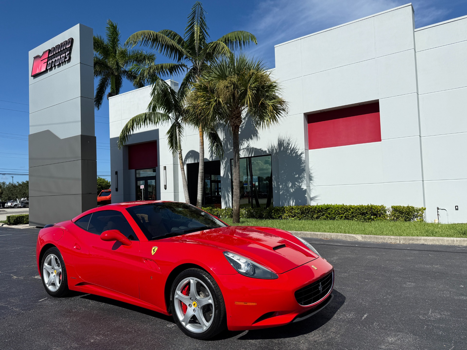 Used-2013-Ferrari-California
