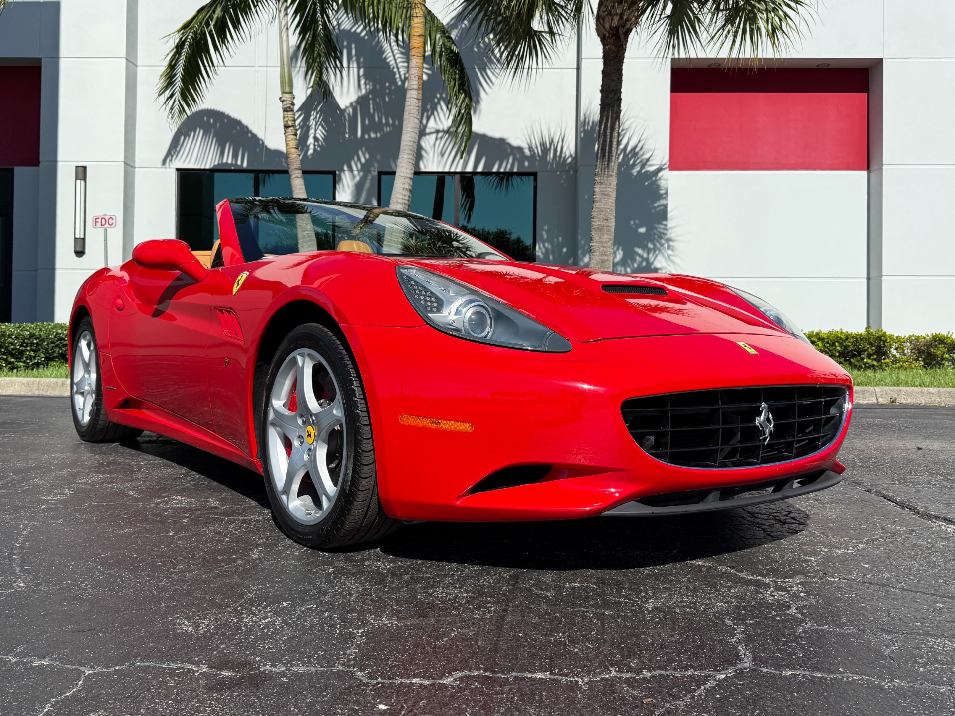 Used-2013-Ferrari-California