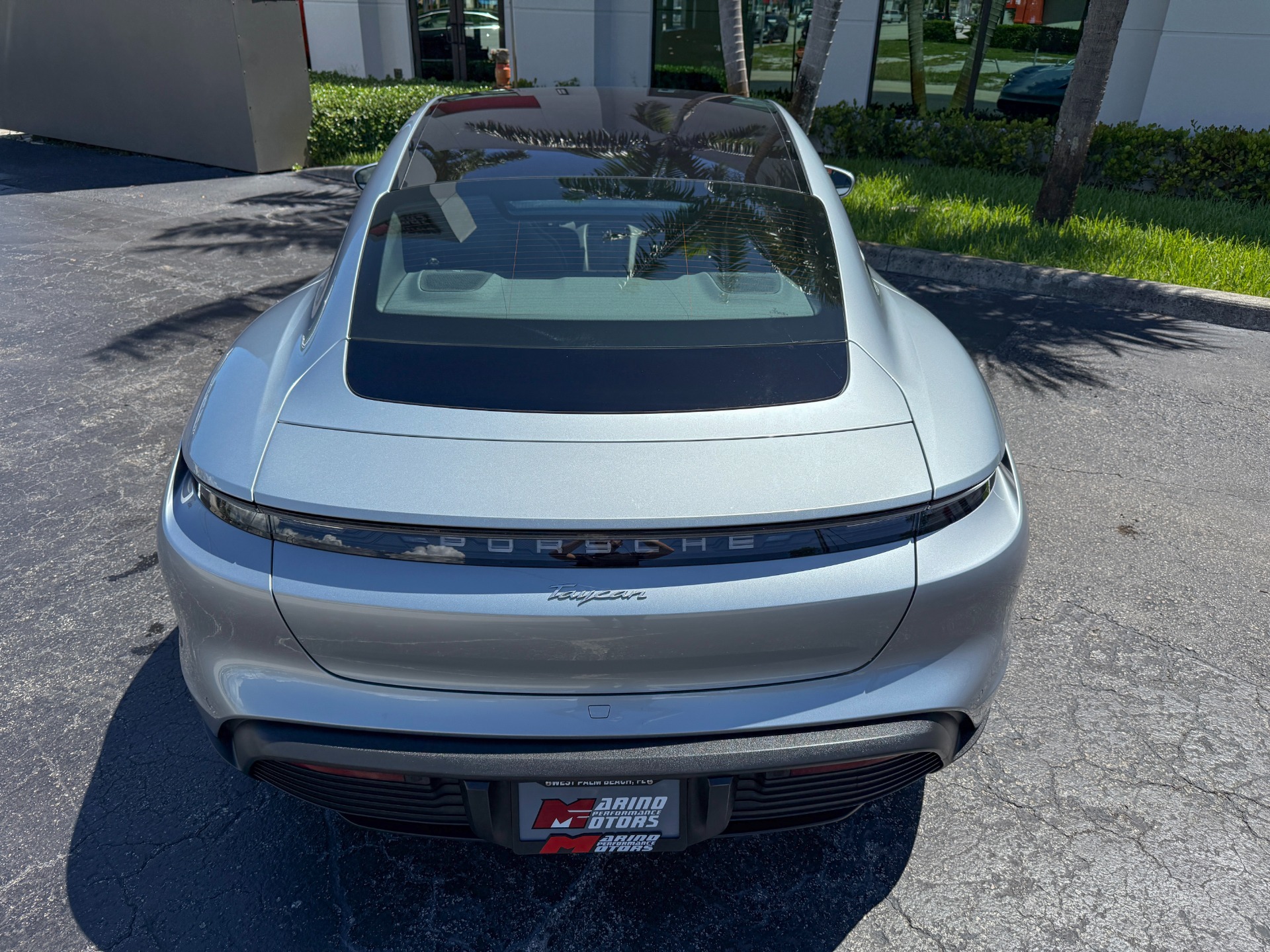 Used-2022-Porsche-Taycan