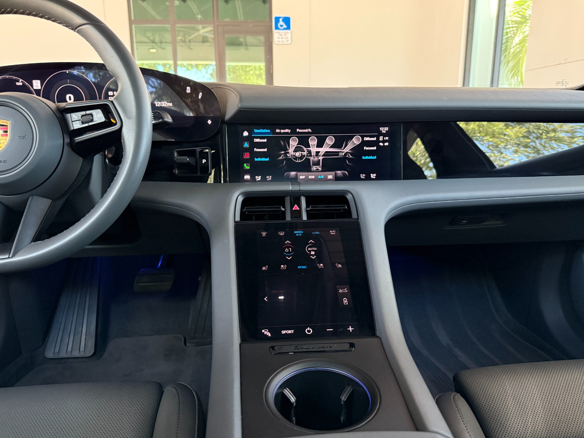 Used-2022-Porsche-Taycan