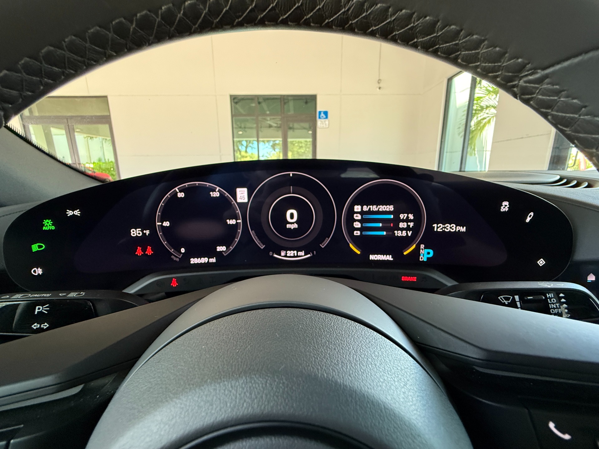 Used-2022-Porsche-Taycan