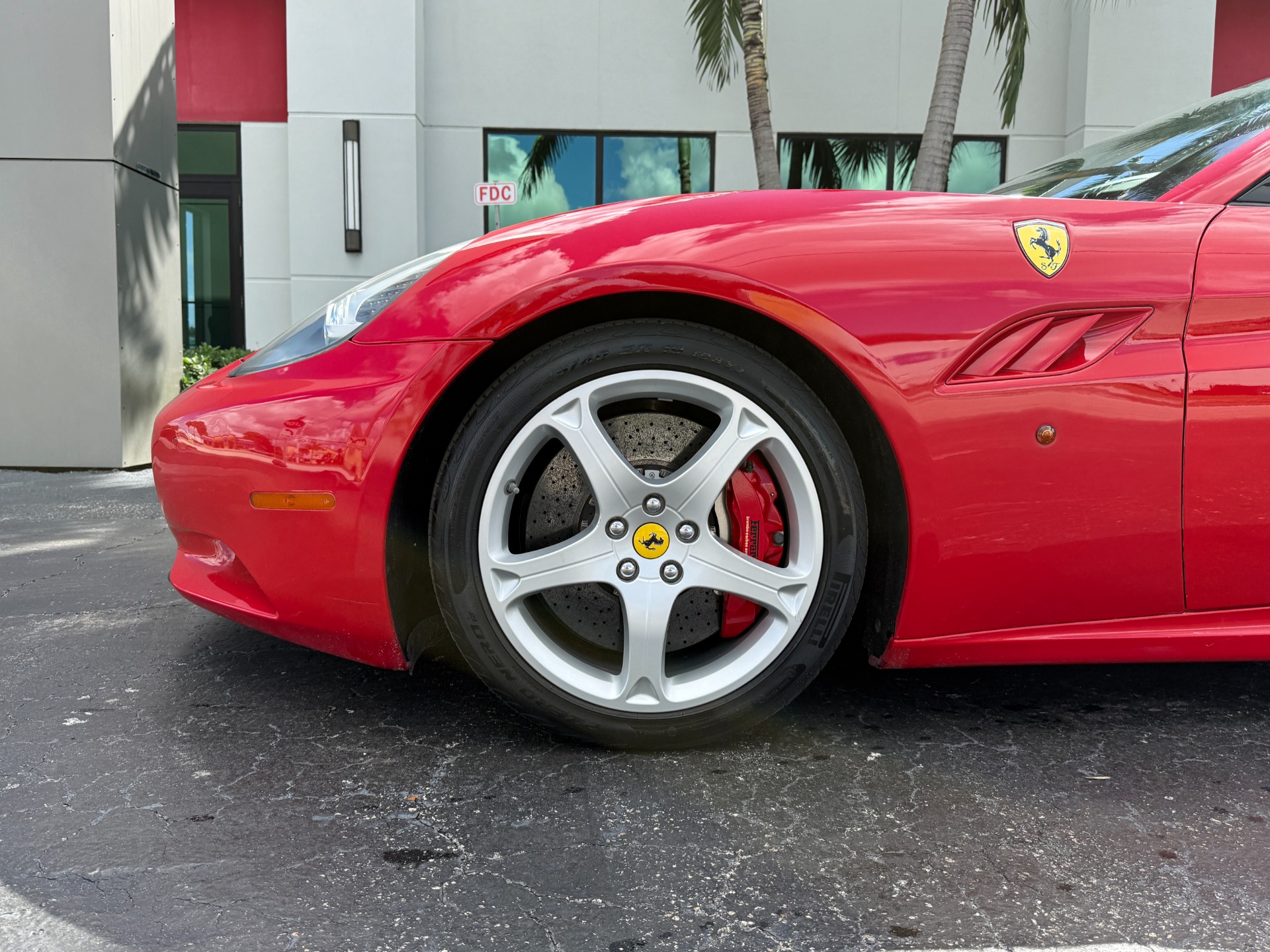 2010 Ferrari California photo 12