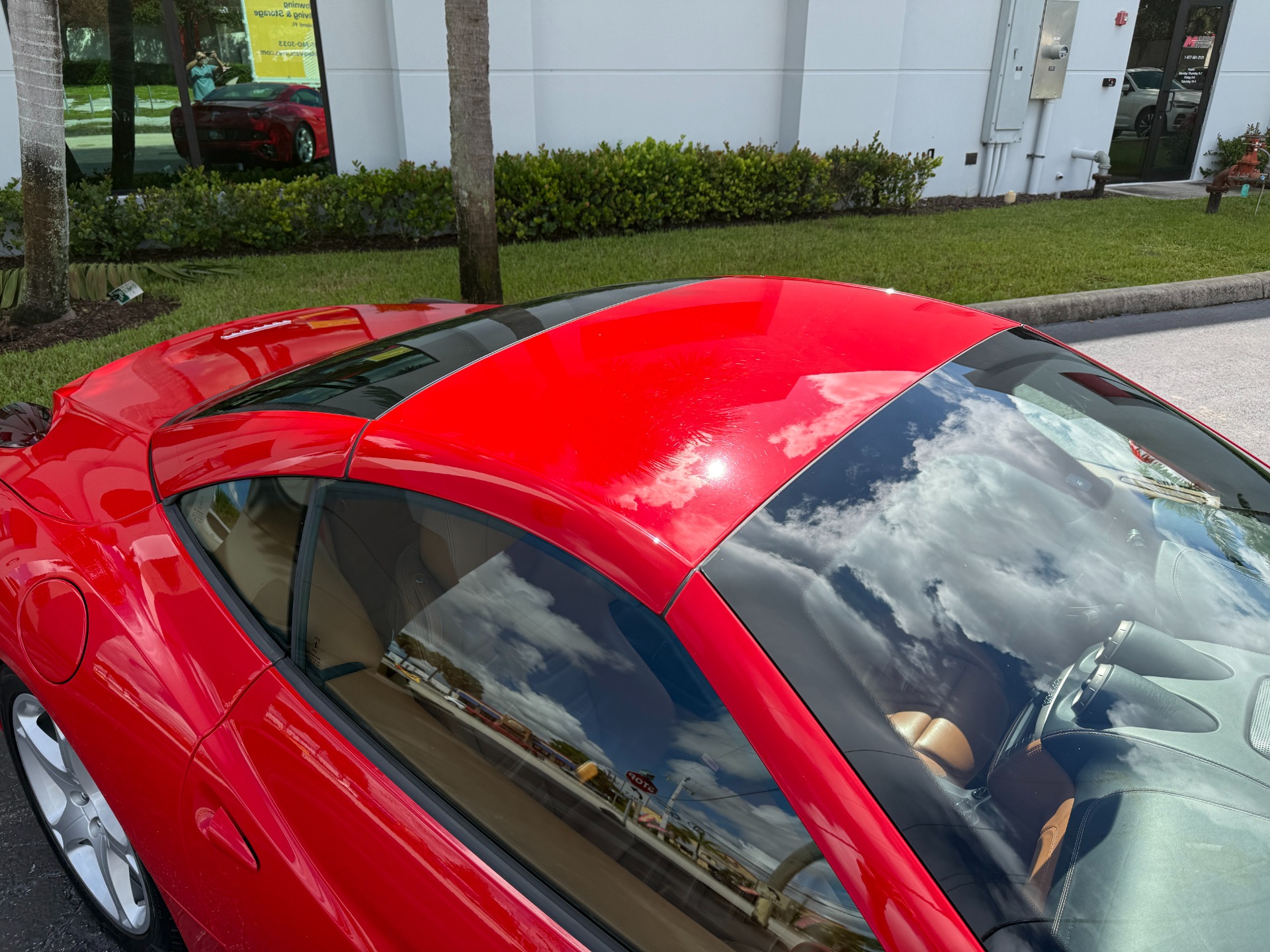 2010 Ferrari California photo 16
