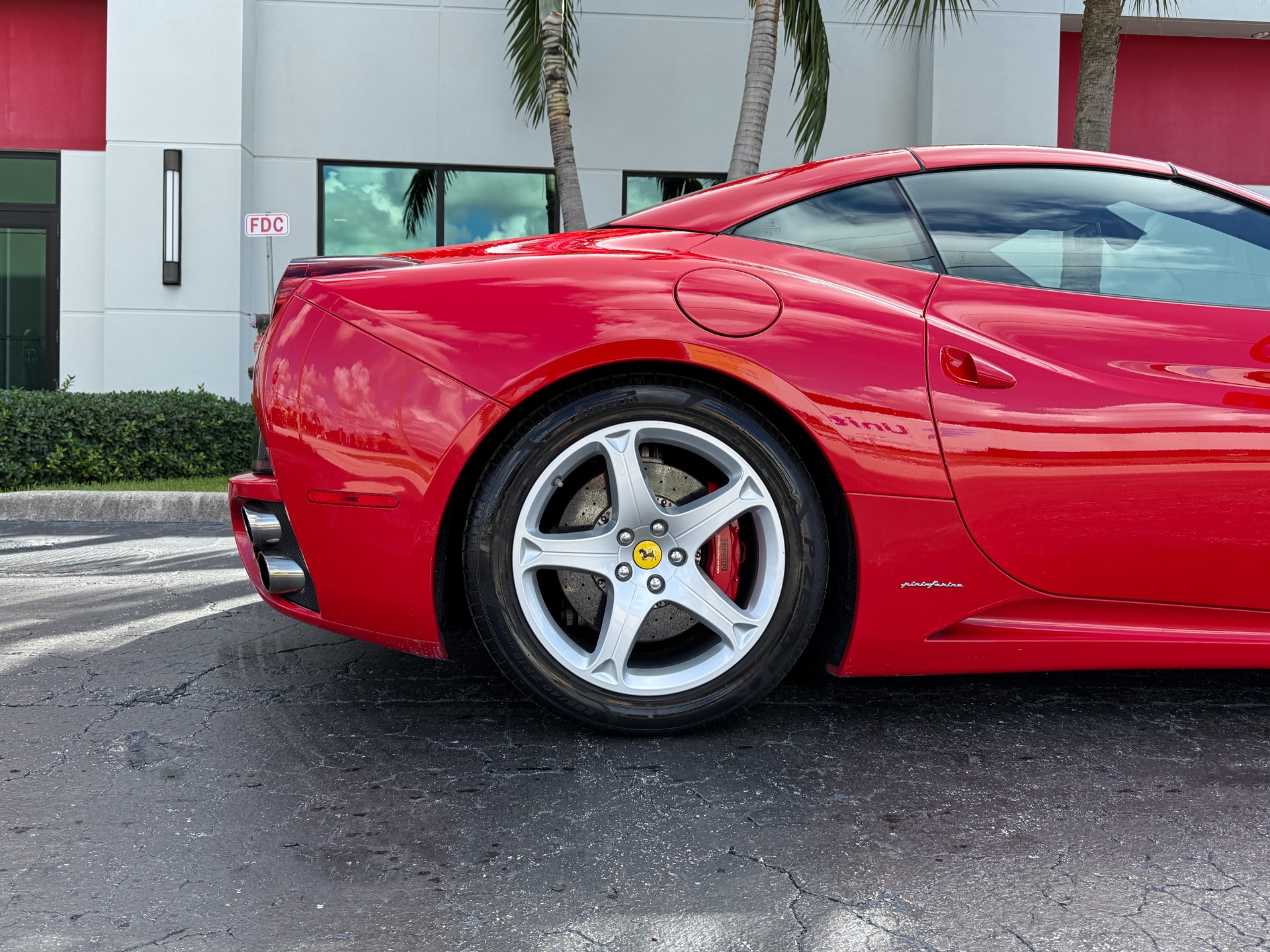 2010 Ferrari California photo 23
