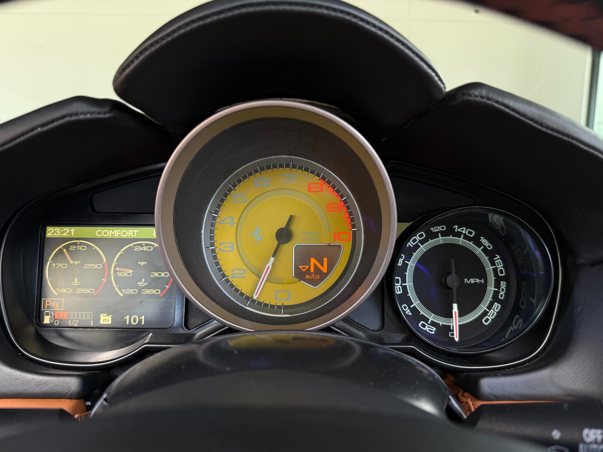 2010 Ferrari California photo 35