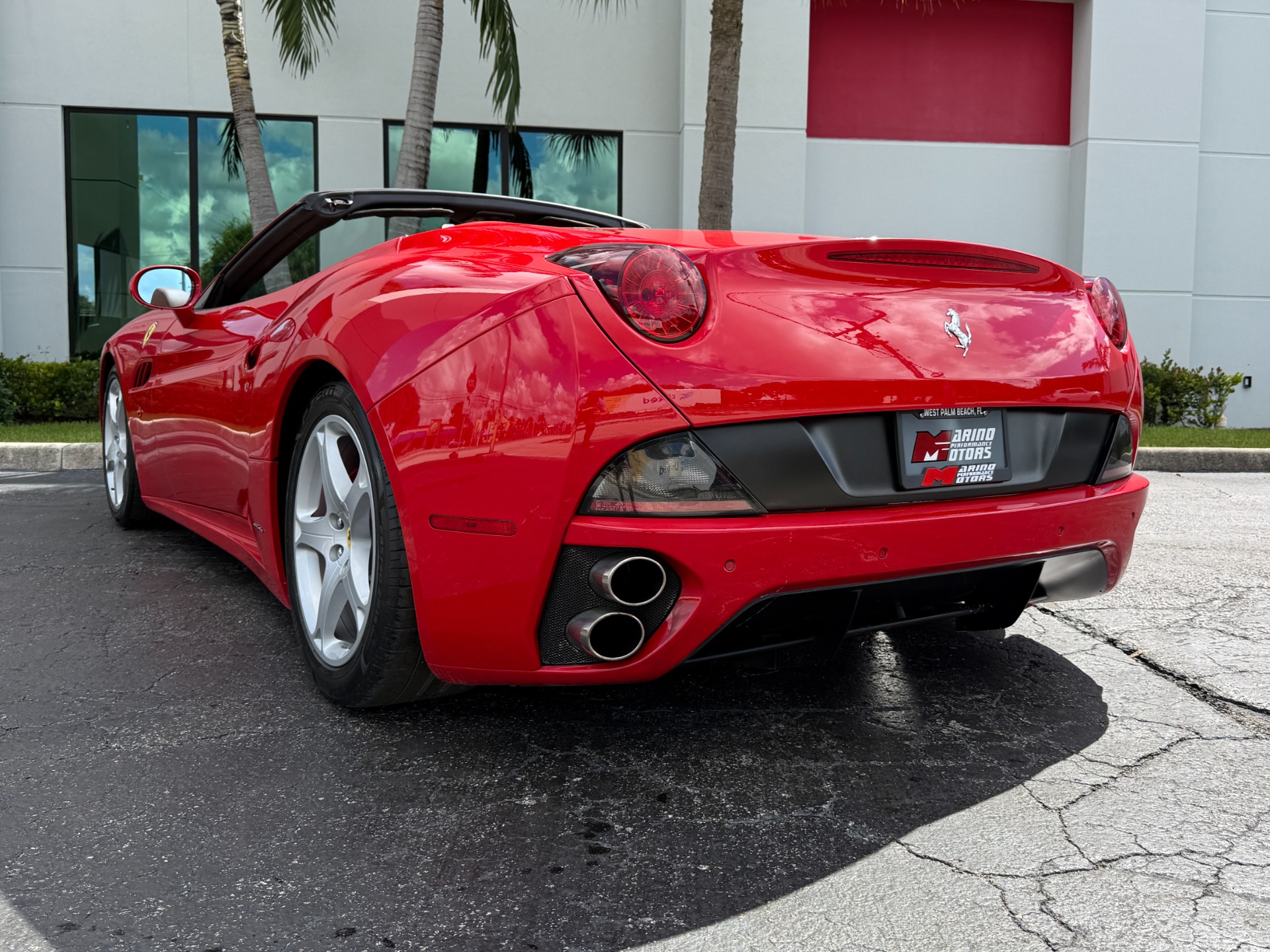 2010 Ferrari California photo 9