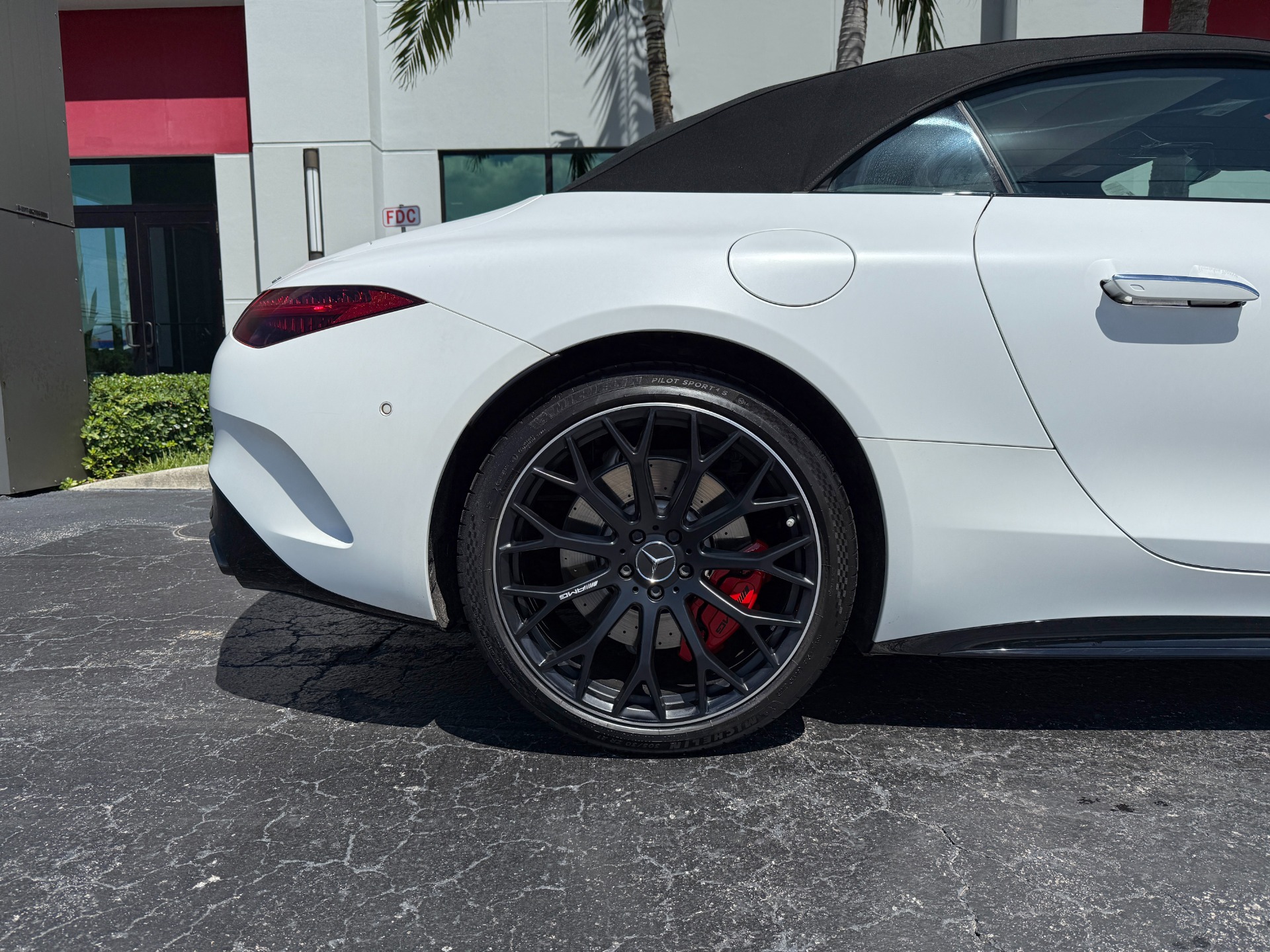 2022 Mercedes Benz SL AMG 55 photo 9