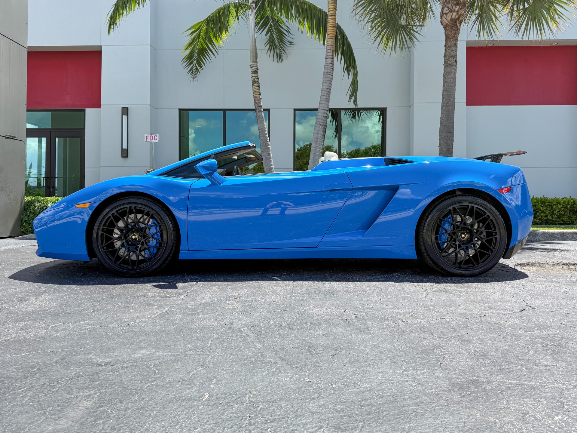 Used-2008-Lamborghini-Gallardo-Spyder