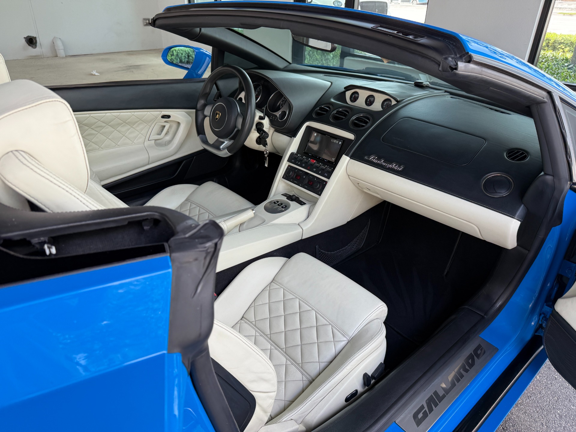 Used-2008-Lamborghini-Gallardo-Spyder