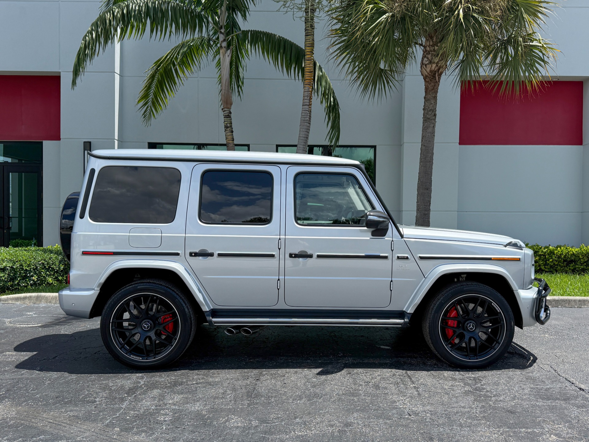 Used-2020-Mercedes-Benz-G-Class-AMG-G-63
