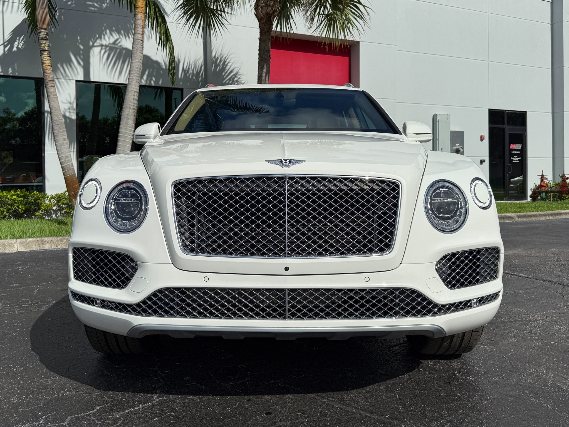 Used-2019-Bentley-Bentayga-V8